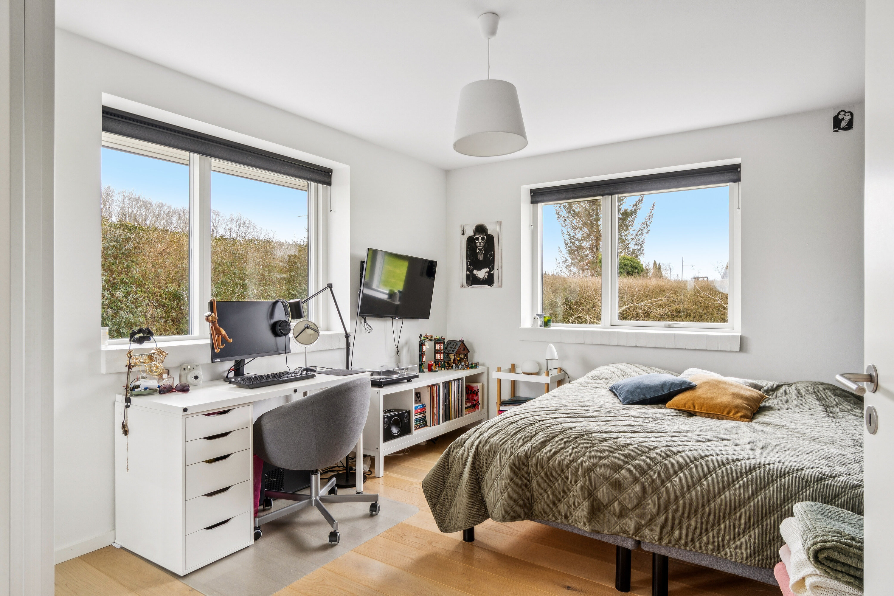 Fremhævet soveværelse billede i fuldskærmstilstand. Billede af Duevej 42, 2600 Glostrup