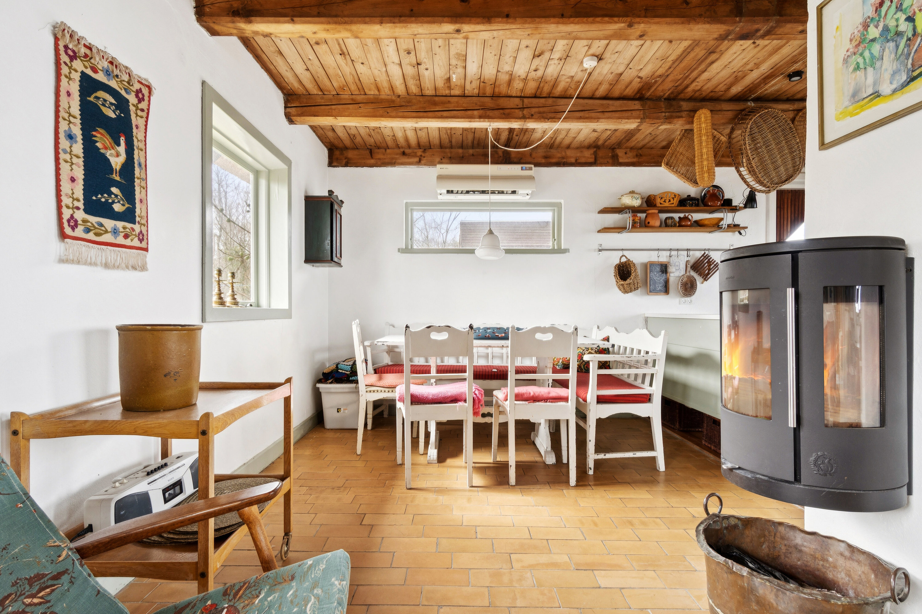 Fremhævet stue billede i fuldskærmstilstand. Billede af Randkløvevej 48, Østermarie, 3760 Gudhjem