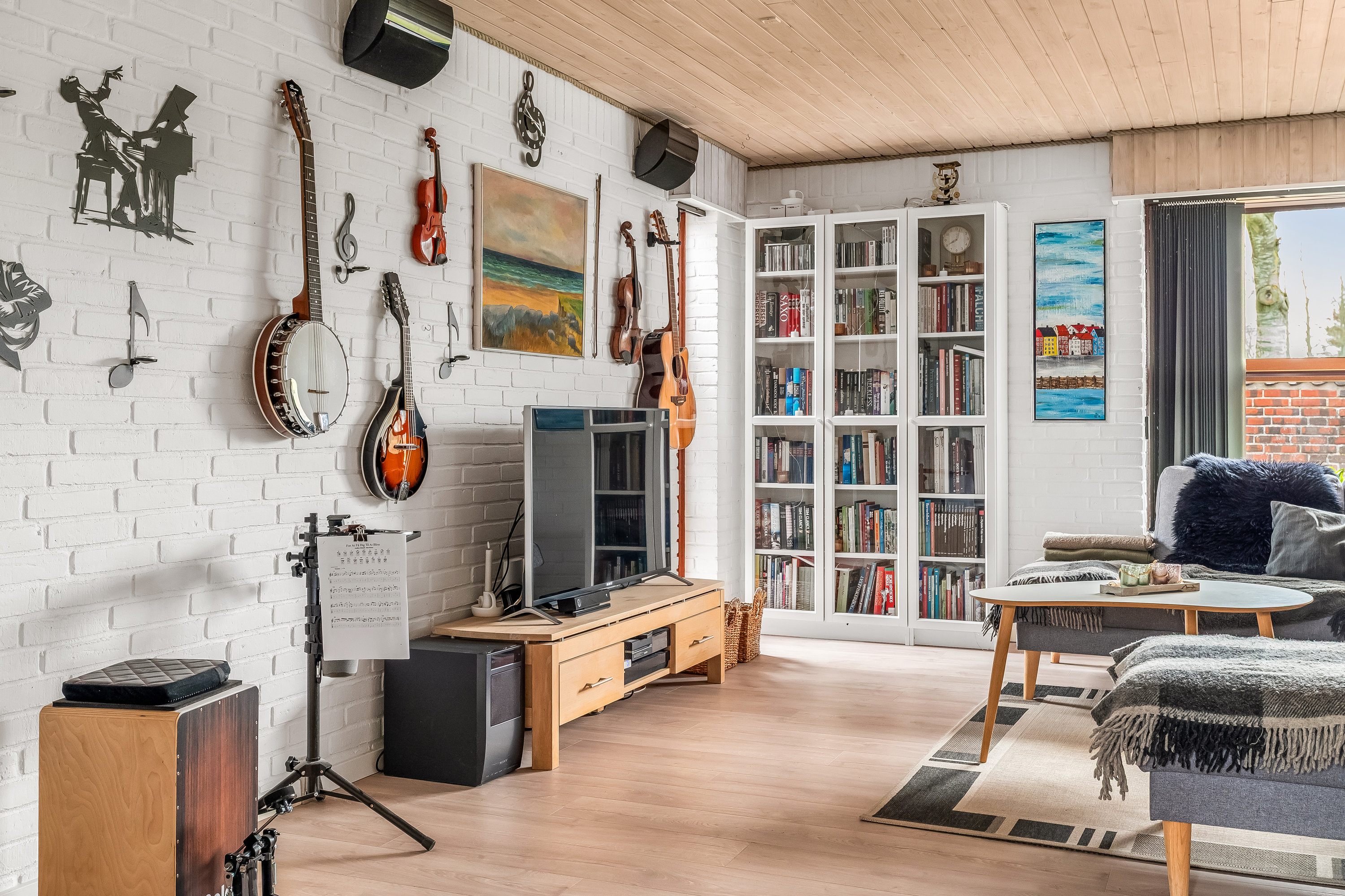 Fremhævet stue billede i fuldskærmstilstand. Billede af Ravelsvej 45, 7500 Holstebro