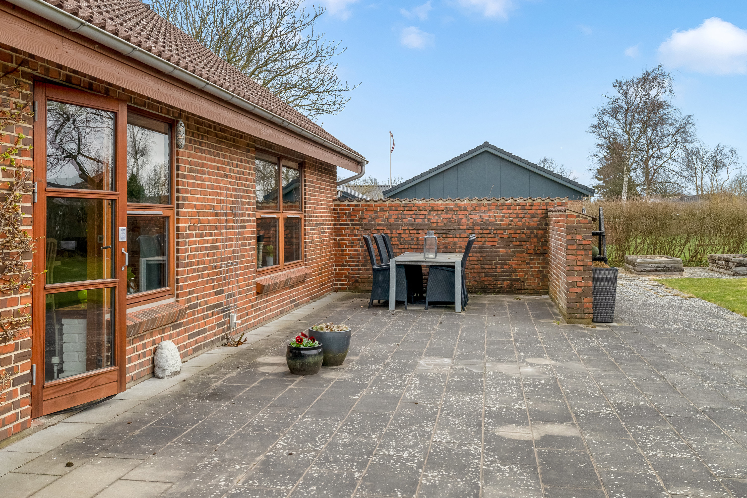 Fremhævet terrasse billede i fuldskærmstilstand. Billede af Ravelsvej 45, 7500 Holstebro