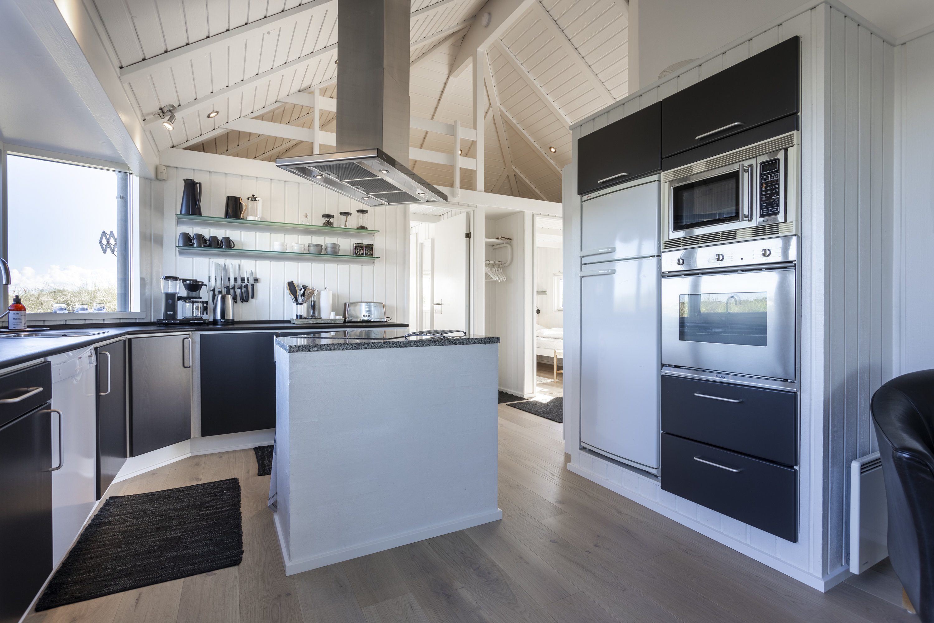 Fremhævet køkkenalrum billede i fuldskærmstilstand. Billede af Ingeborghusvej 4, Tornby, 9850 Hirtshals