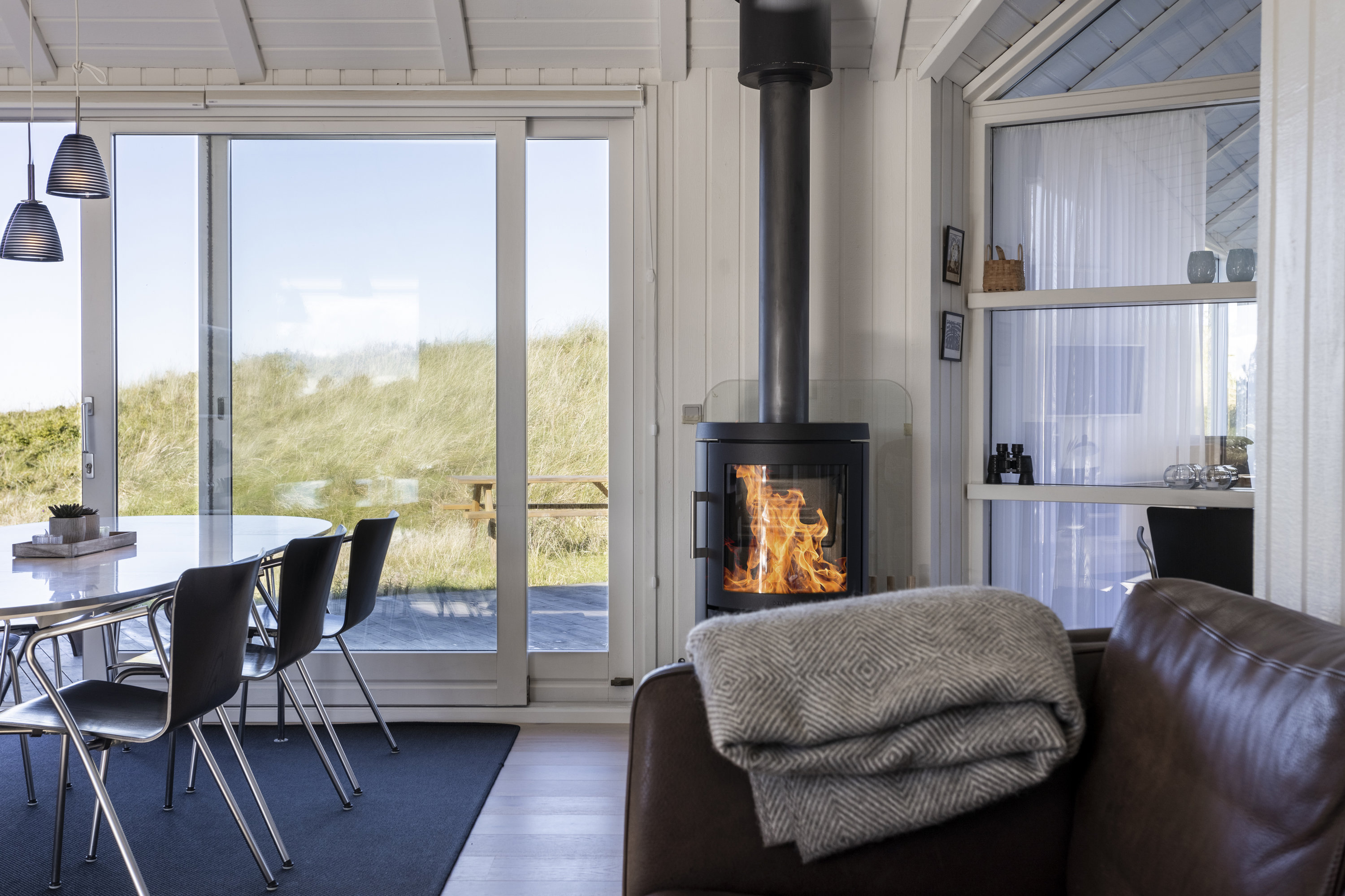 Fremhævet stue billede i fuldskærmstilstand. Billede af Ingeborghusvej 4, Tornby, 9850 Hirtshals