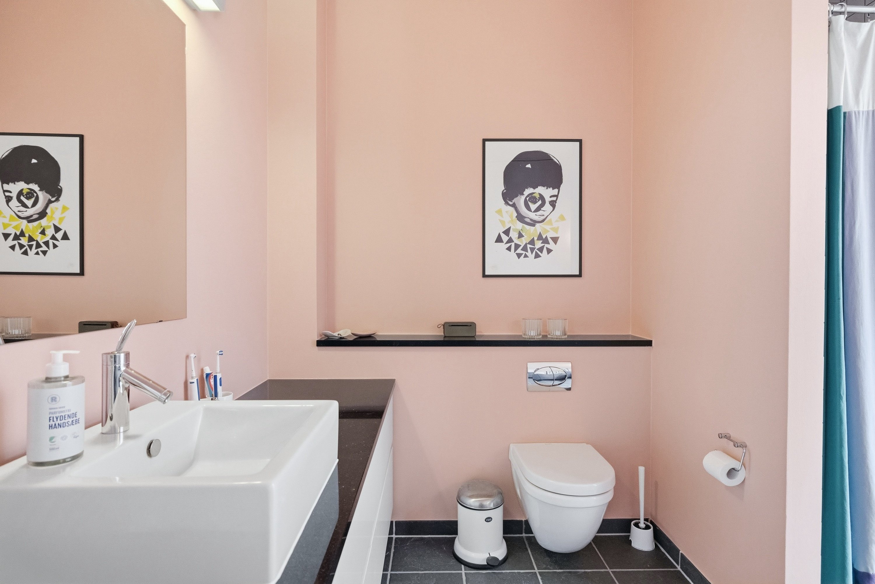 Fremhævet badeværelse billede i fuldskærmstilstand. Billede af Nymarks Allé 77, 8320 Mårslet