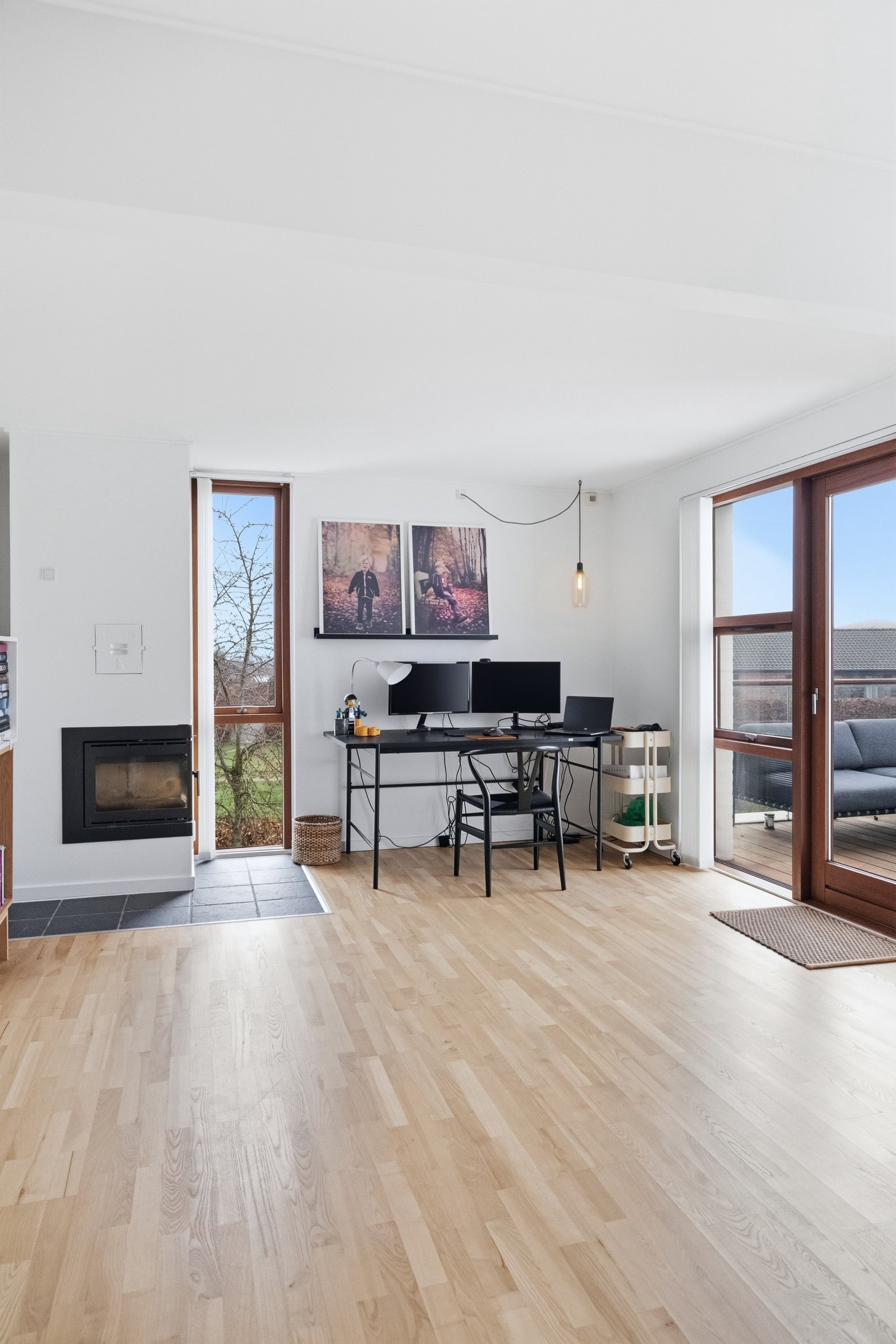 Fremhævet stue billede i fuldskærmstilstand. Billede af Nymarks Allé 77, 8320 Mårslet