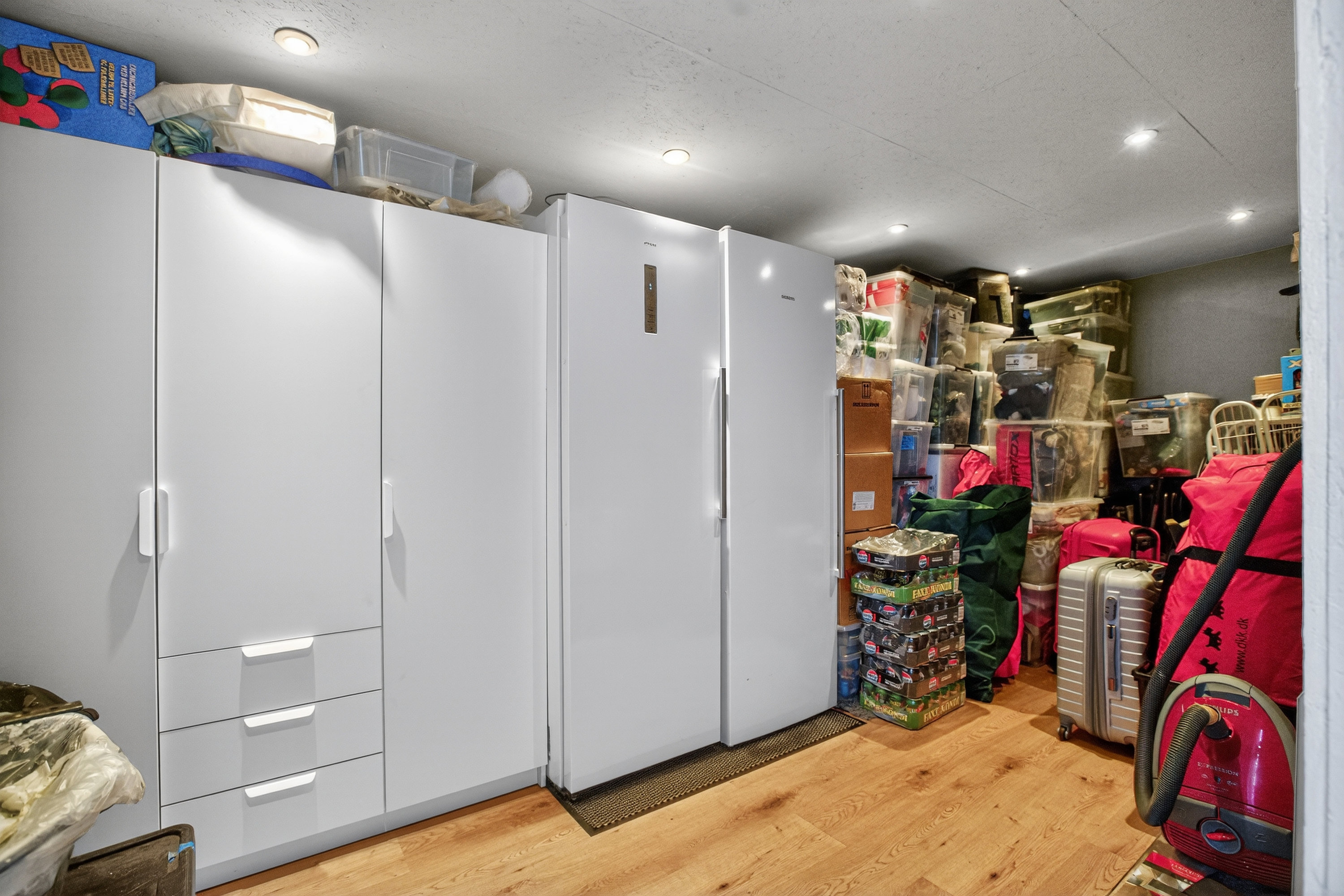 Fremhævet garage billede i fuldskærmstilstand. Billede af Ved Kagså 39, 2860 Søborg