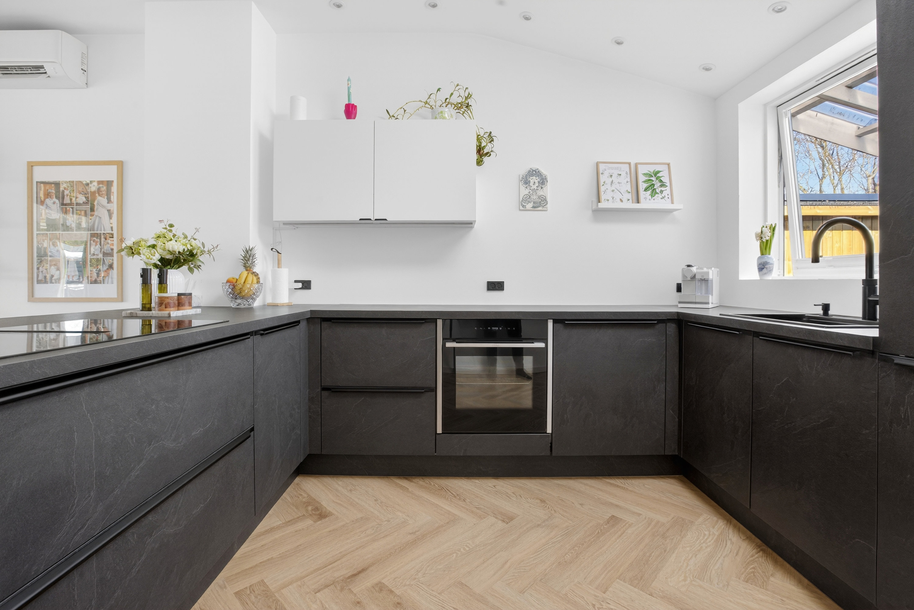 Fremhævet køkken billede i fuldskærmstilstand. Billede af Ved Kagså 39, 2860 Søborg