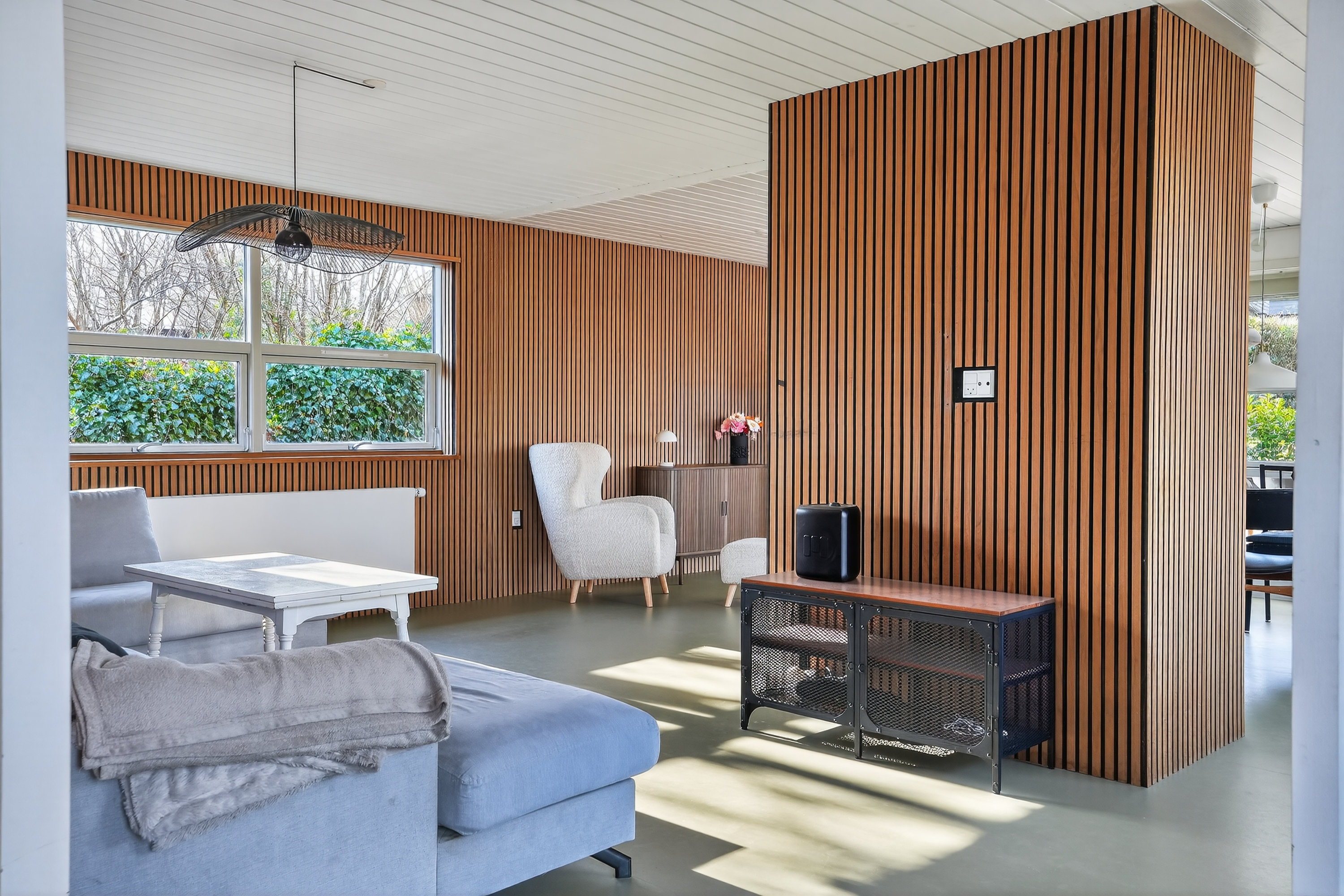 Fremhævet stue billede i fuldskærmstilstand. Billede af Okkerbjergvej 2, 4500 Nykøbing Sj