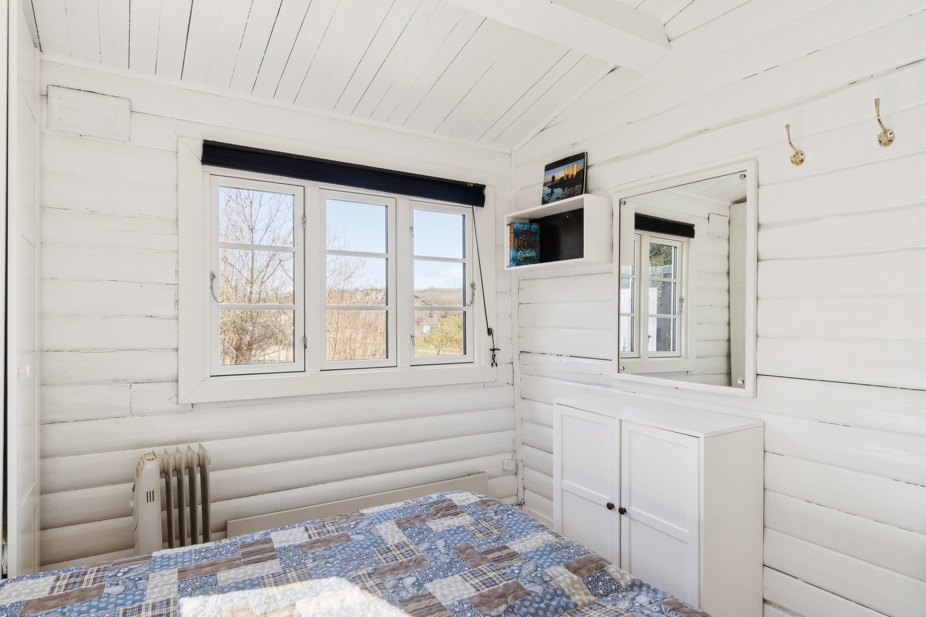 Fremhævet soveværelse billede i fuldskærmstilstand. Billede af Langebjergvej 13, Sandvig, 3770 Allinge