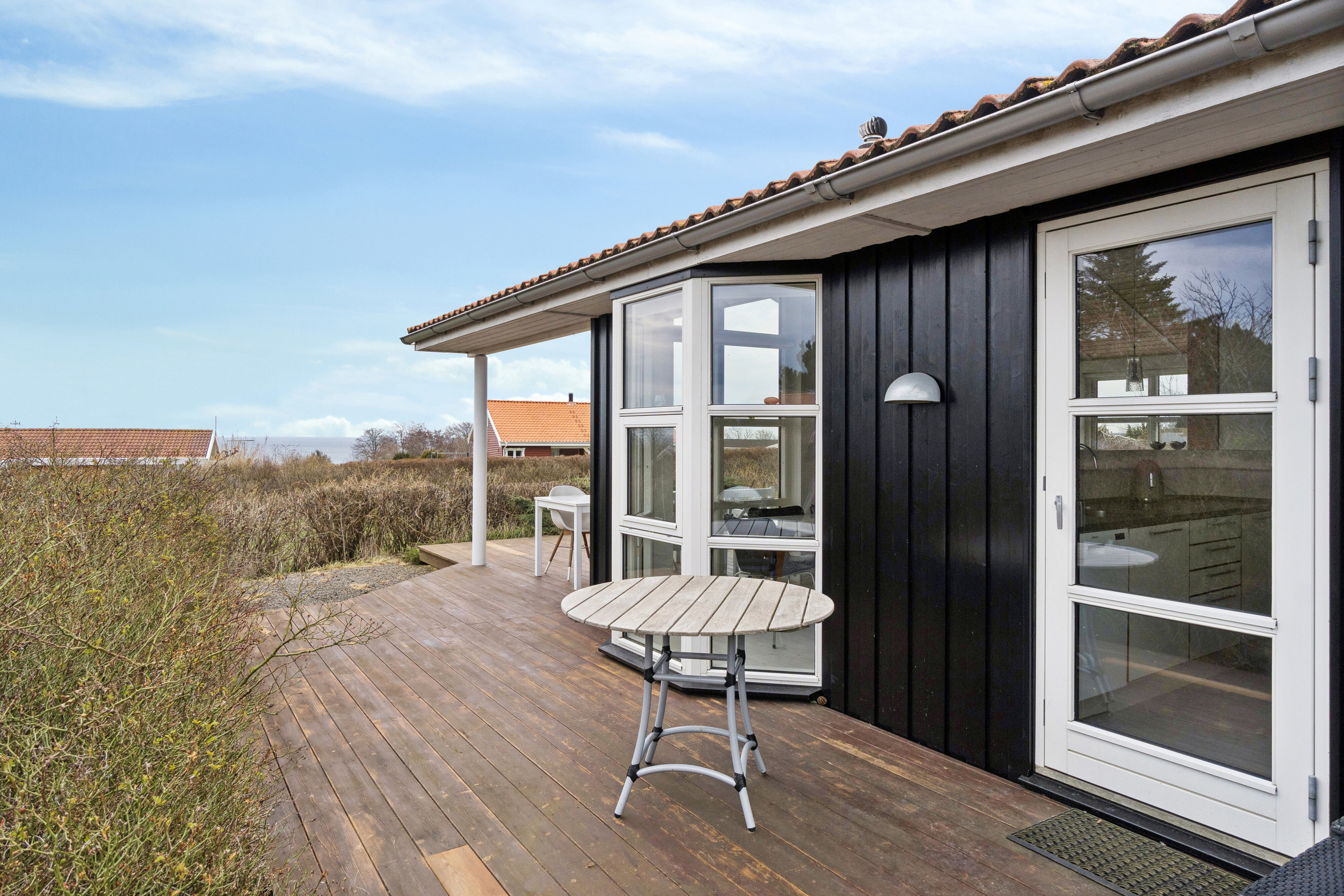 Fremhævet terrasse billede i fuldskærmstilstand. Billede af Asteløkken 1, Sandvig, 3770 Allinge