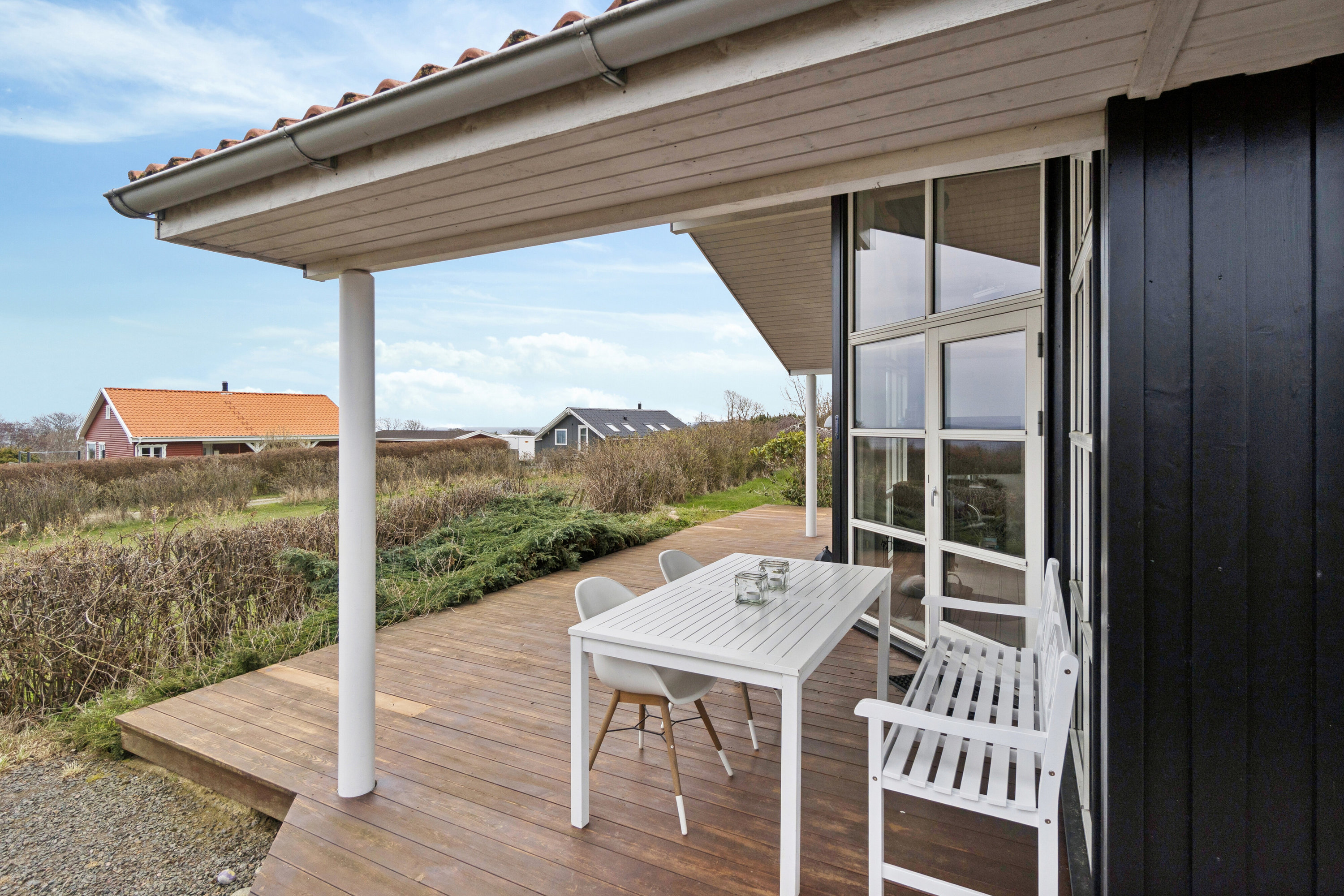 Fremhævet terrasse billede i fuldskærmstilstand. Billede af Asteløkken 1, Sandvig, 3770 Allinge