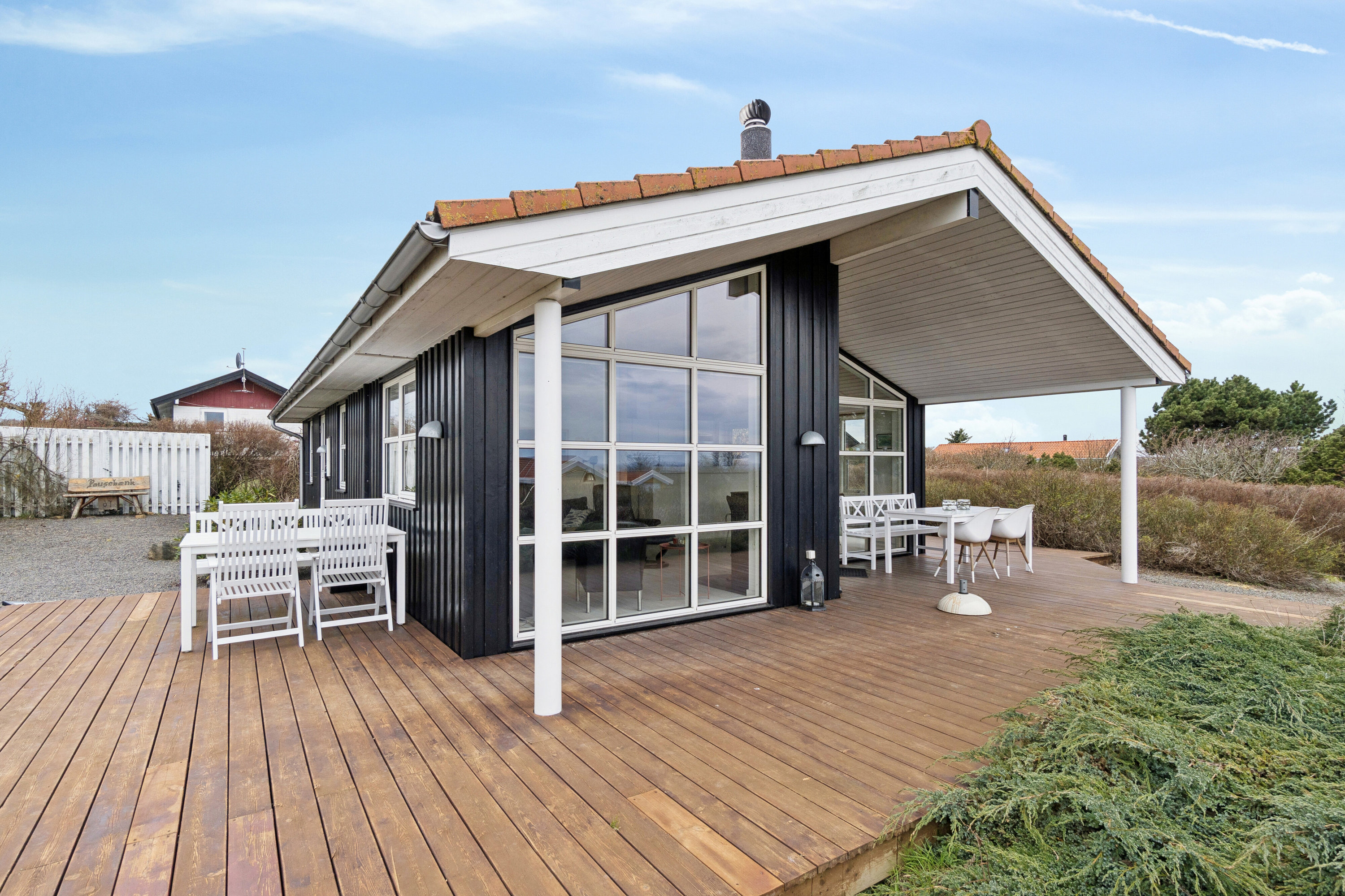 Fremhævet terrasse billede i fuldskærmstilstand. Billede af Asteløkken 1, Sandvig, 3770 Allinge