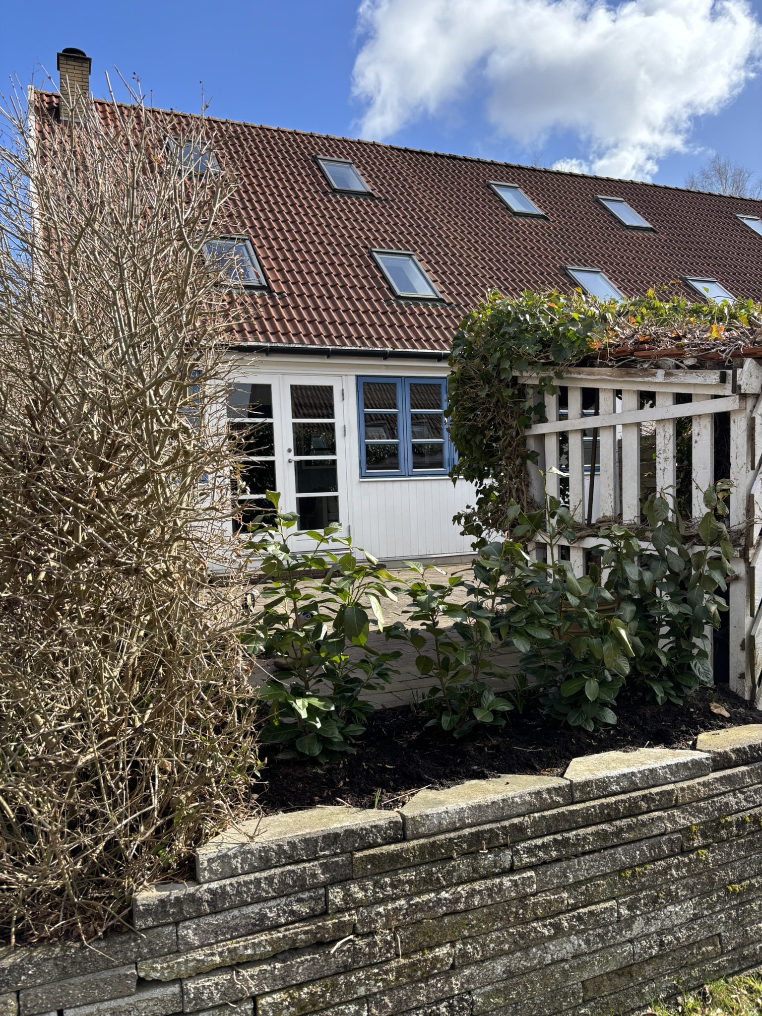 Fremhævet  billede i fuldskærmstilstand. Billede af Slåenbækken 6, Ny Hammersholt, 3400 Hillerød