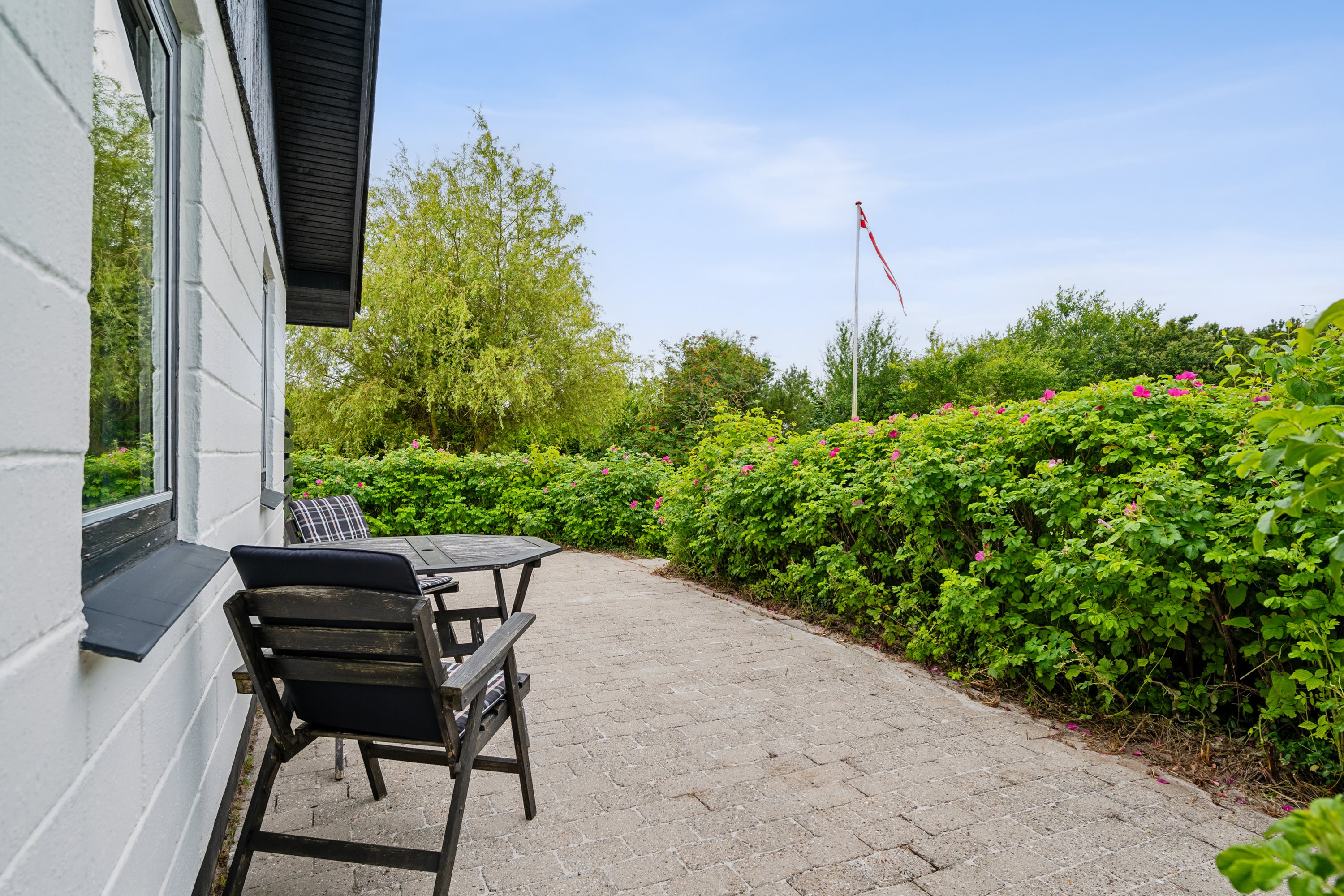 Fremhævet terrasse billede i fuldskærmstilstand. Billede af Katamaranstien 7, Dråby Strand, 8400 Ebeltoft