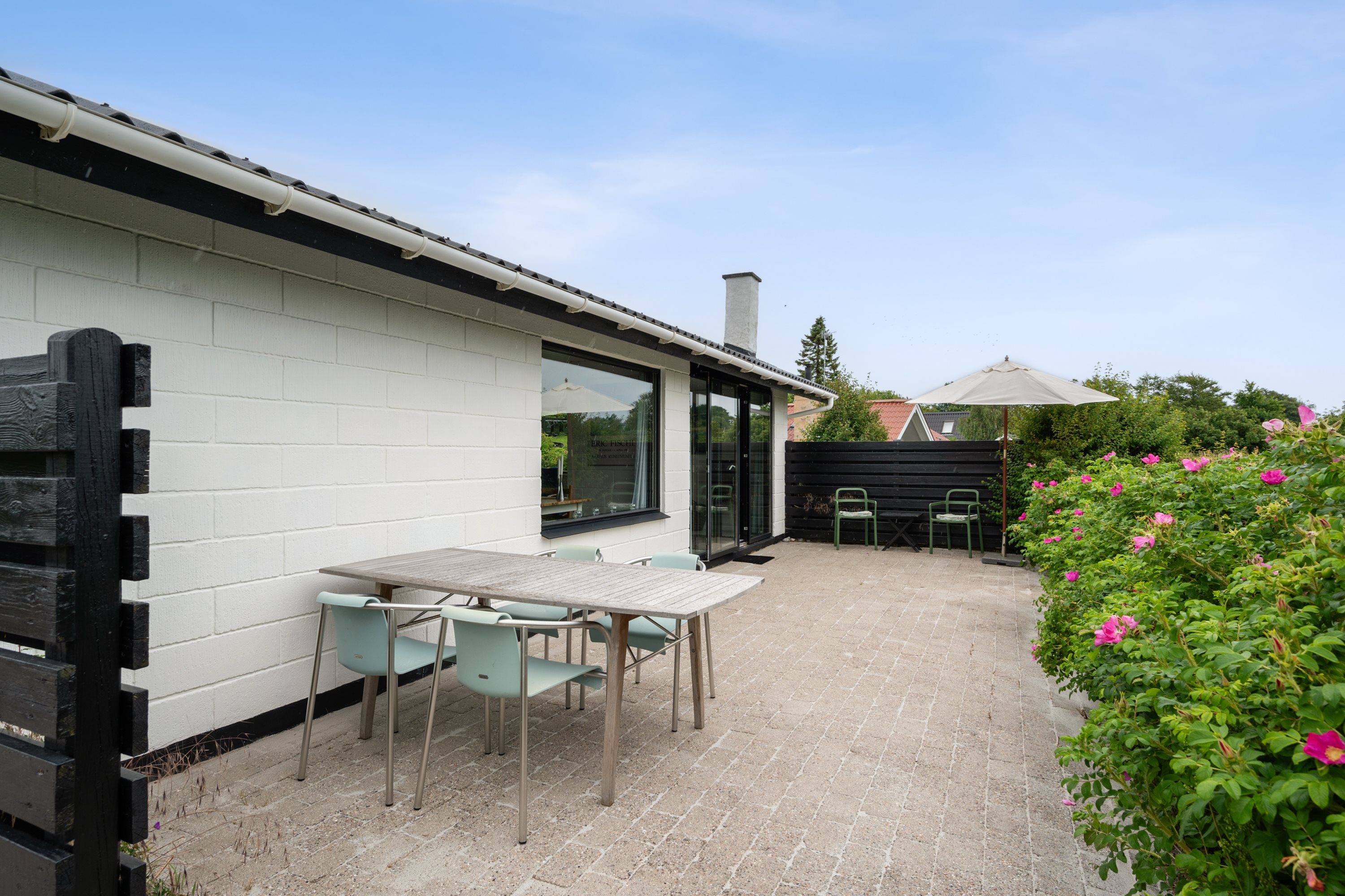 Fremhævet terrasse billede i fuldskærmstilstand. Billede af Katamaranstien 7, Dråby Strand, 8400 Ebeltoft