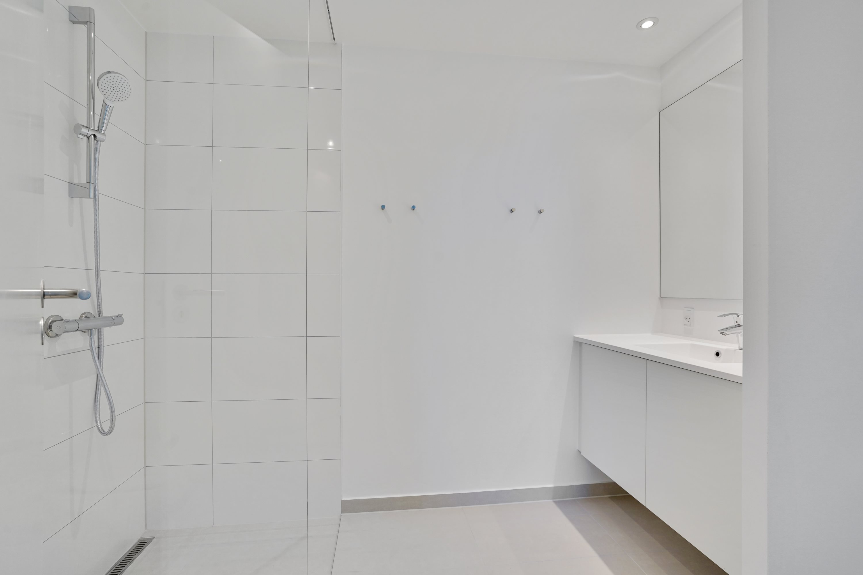 Fremhævet badeværelse billede i fuldskærmstilstand. Billede af Peder Nielsens Gade 1, st.. 1., 9700 Brønderslev