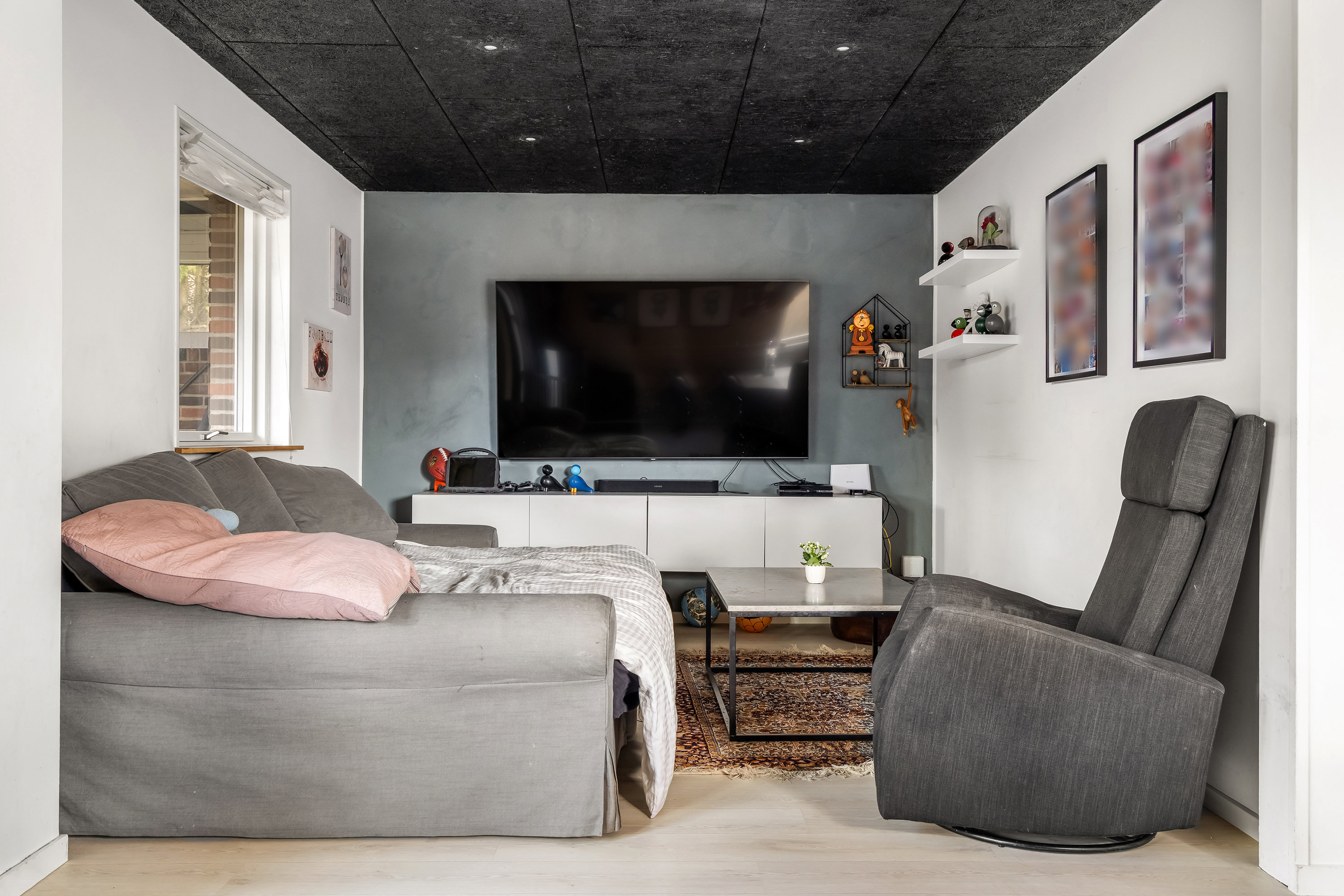 Fremhævet stue billede i fuldskærmstilstand. Billede af Dronning Dagmars Vej 182, 3650 Ølstykke