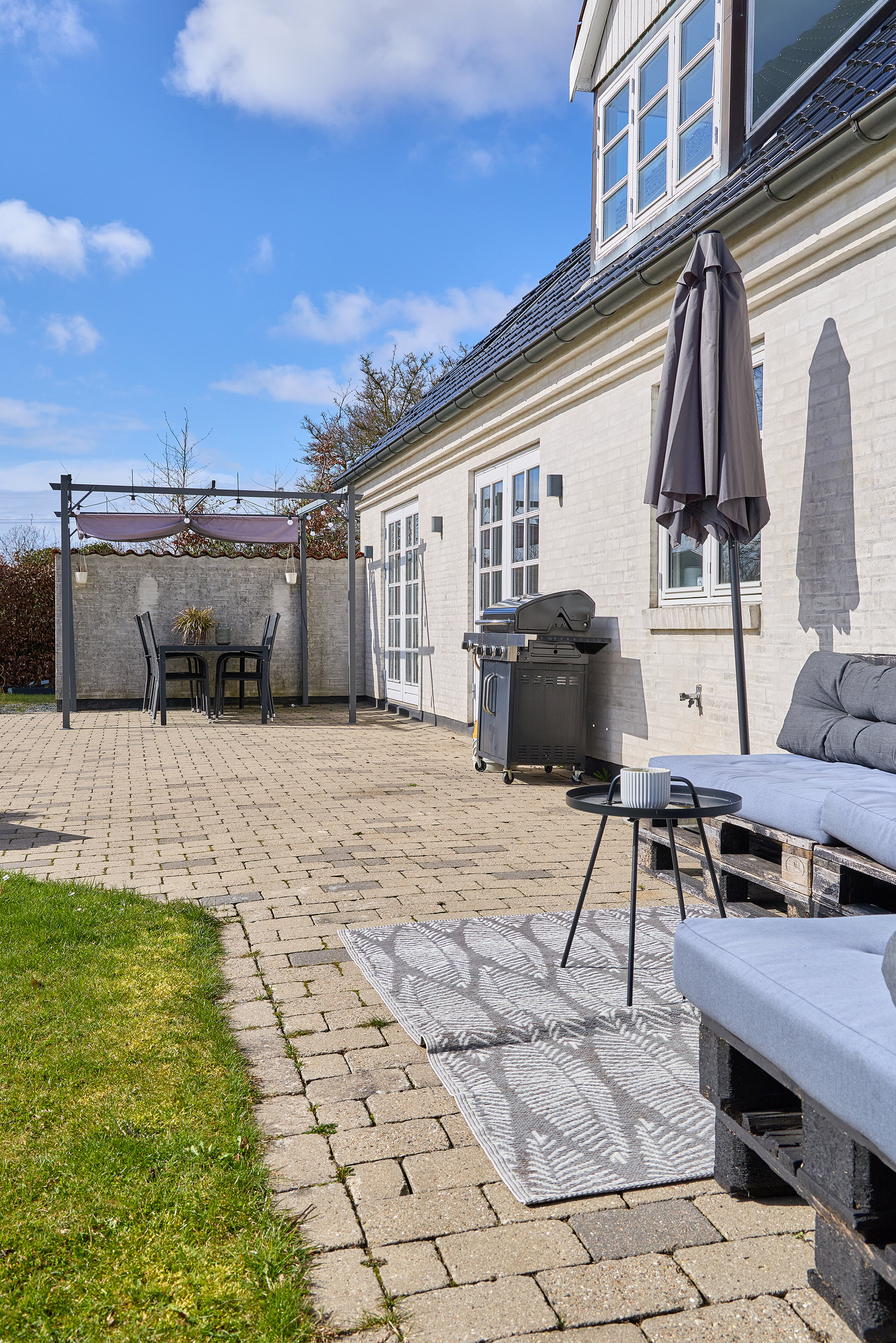 Fremhævet terrasse billede i fuldskærmstilstand. Billede af Hasselvej 2, Jørlunde, 3550 Slangerup