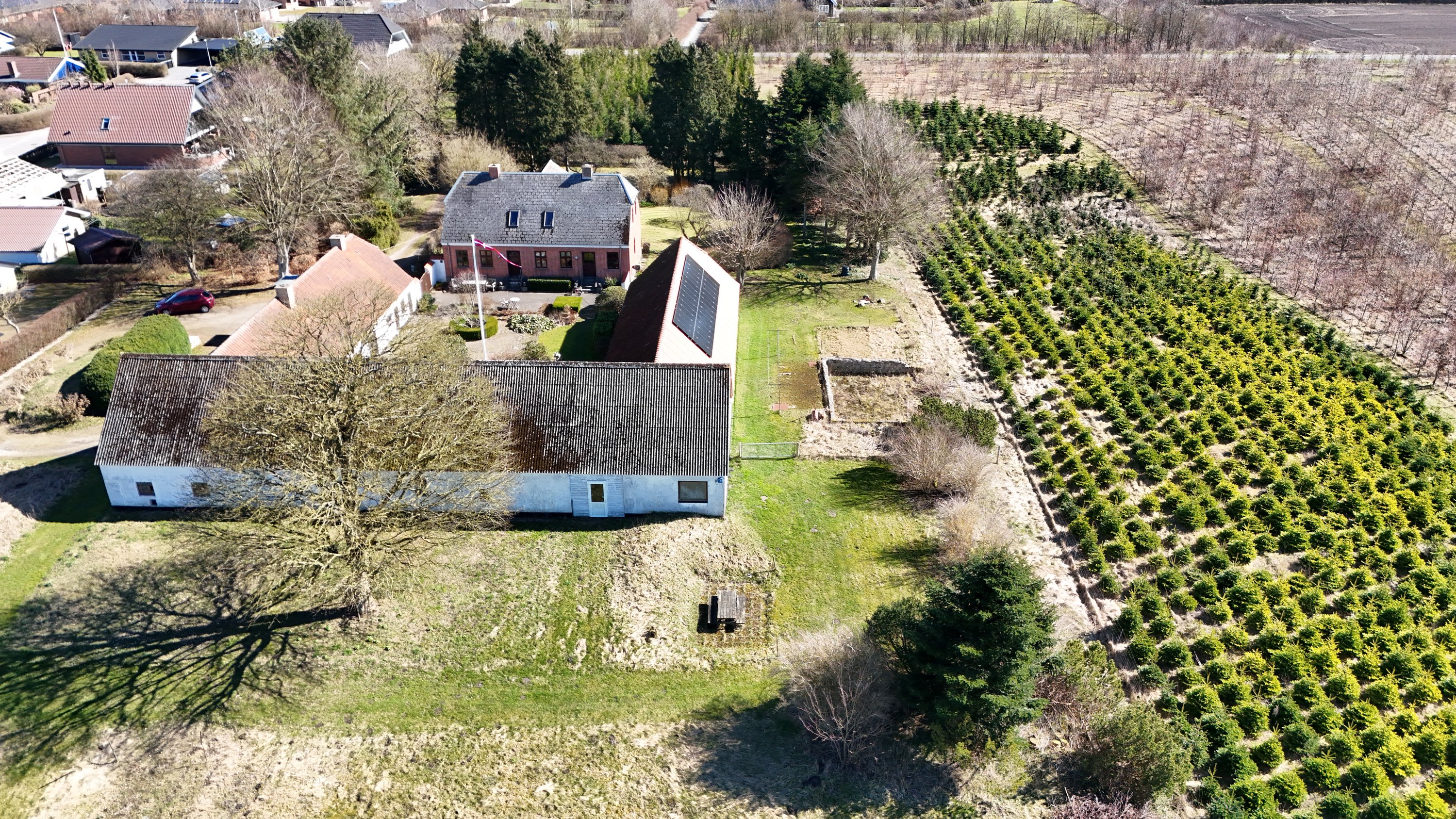 Fremhævet drone billede i fuldskærmstilstand. Billede af Frisdalsvej 16, Valsgård, 9500 Hobro