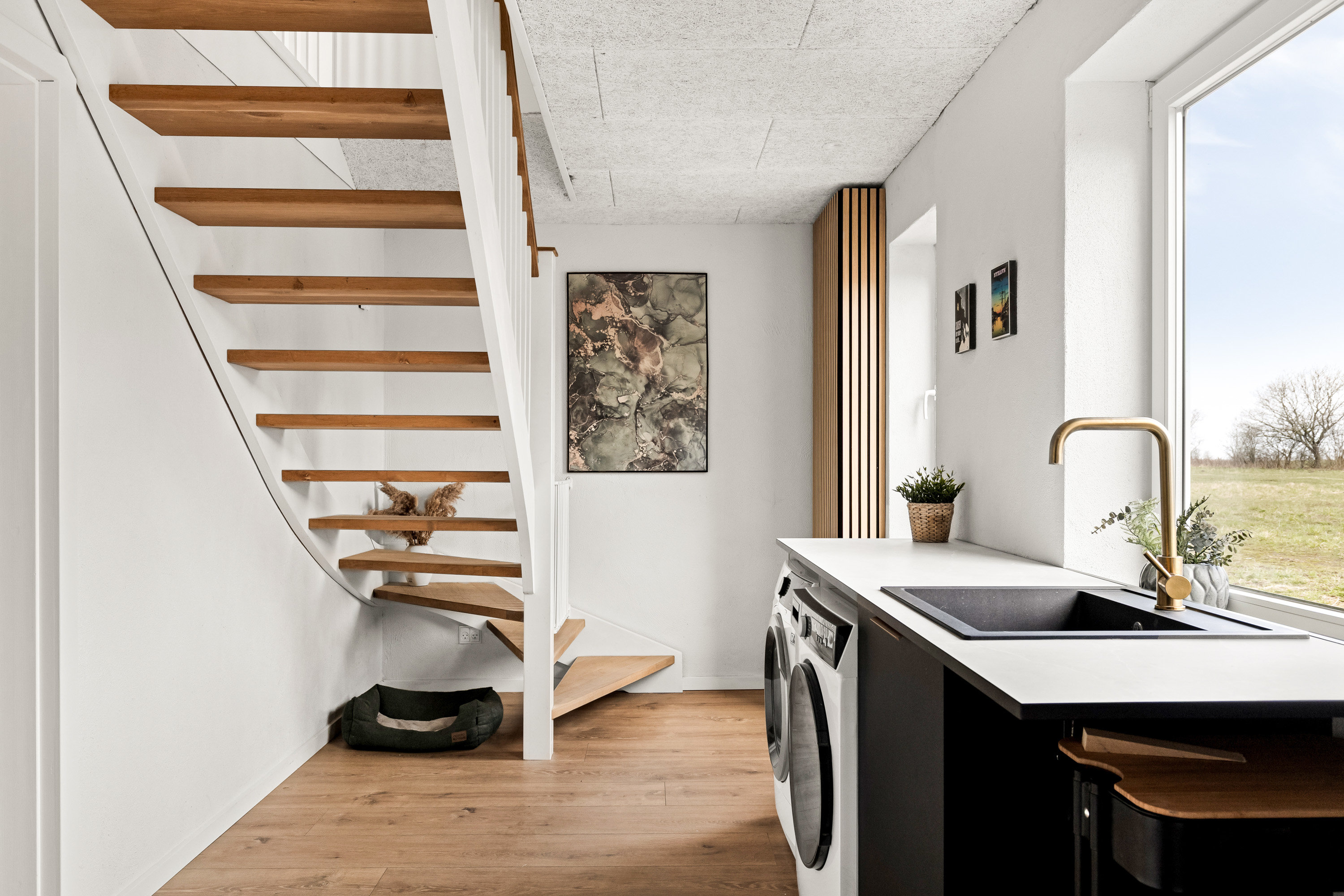 Fremhævet andet billede i fuldskærmstilstand. Billede af Povlskrovej 45, Overby, 6780 Skærbæk