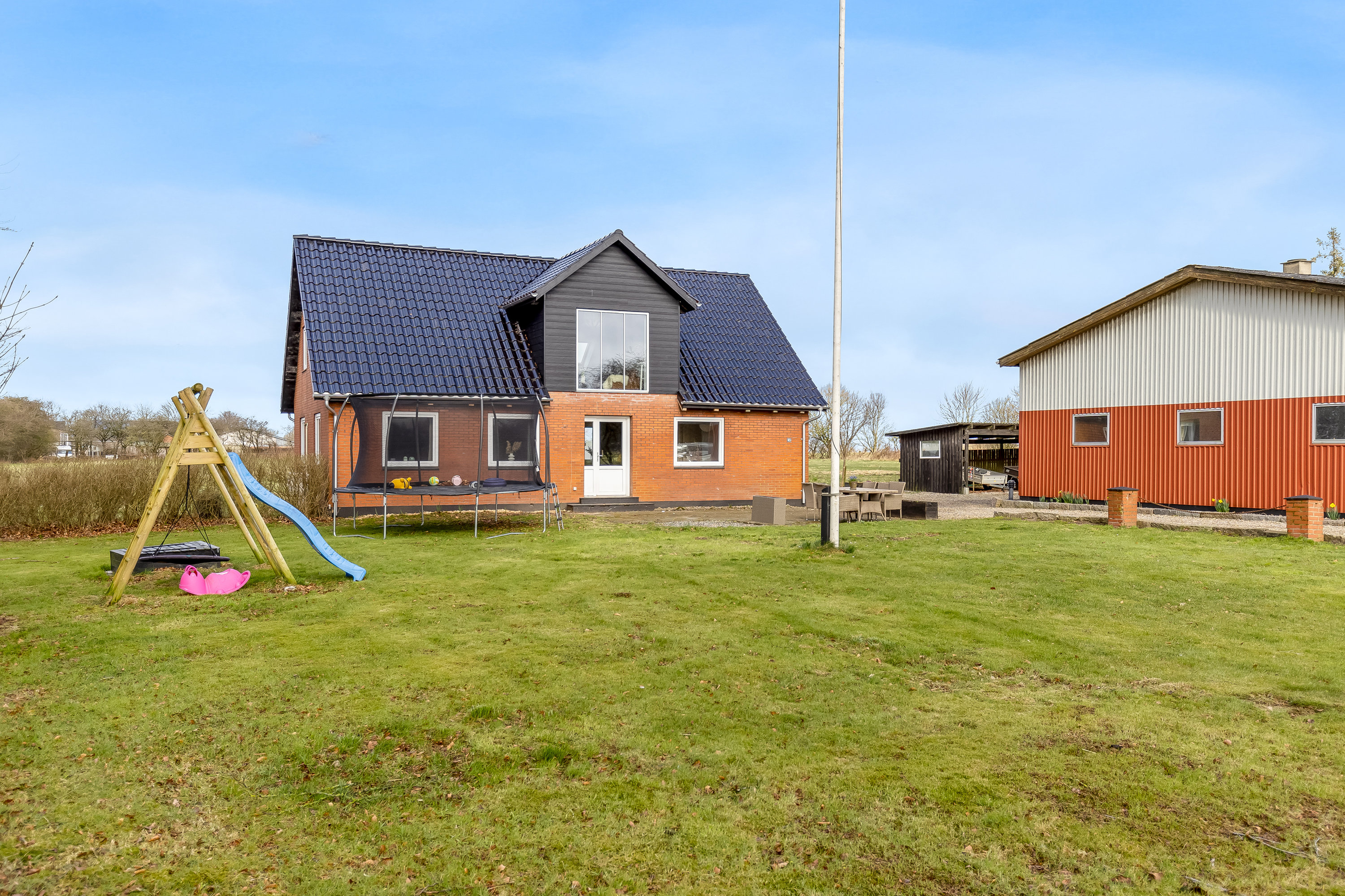 Fremhævet andet billede i fuldskærmstilstand. Billede af Povlskrovej 45, Overby, 6780 Skærbæk