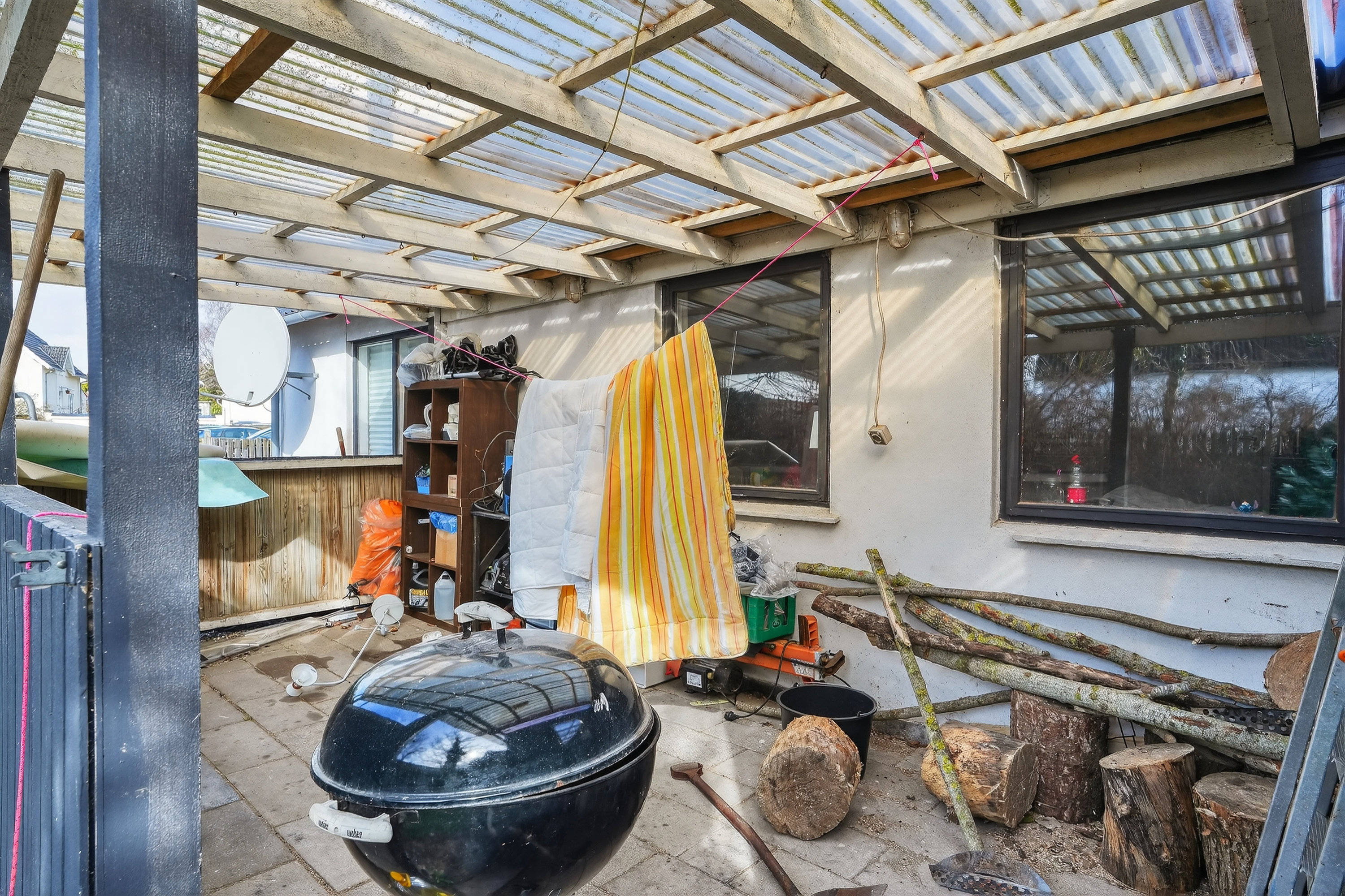 Fremhævet terrasse billede i fuldskærmstilstand. Billede af Udbyvej 58, Udby, 4300 Holbæk