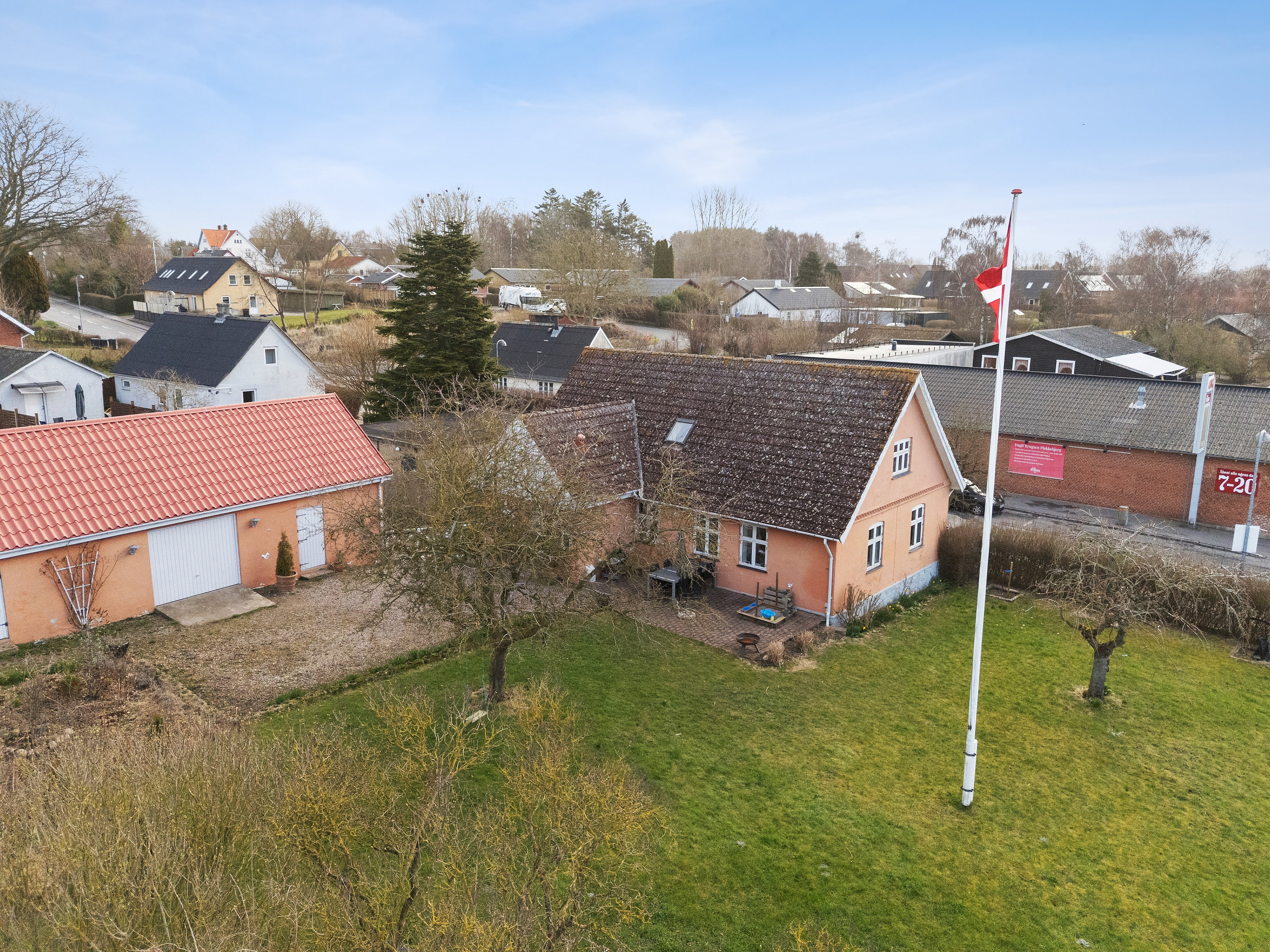 Fremhævet set fra haven billede i fuldskærmstilstand. Billede af Flakkebjerg Hovedgade 16, Flakkebjerg, 4200 Slagelse