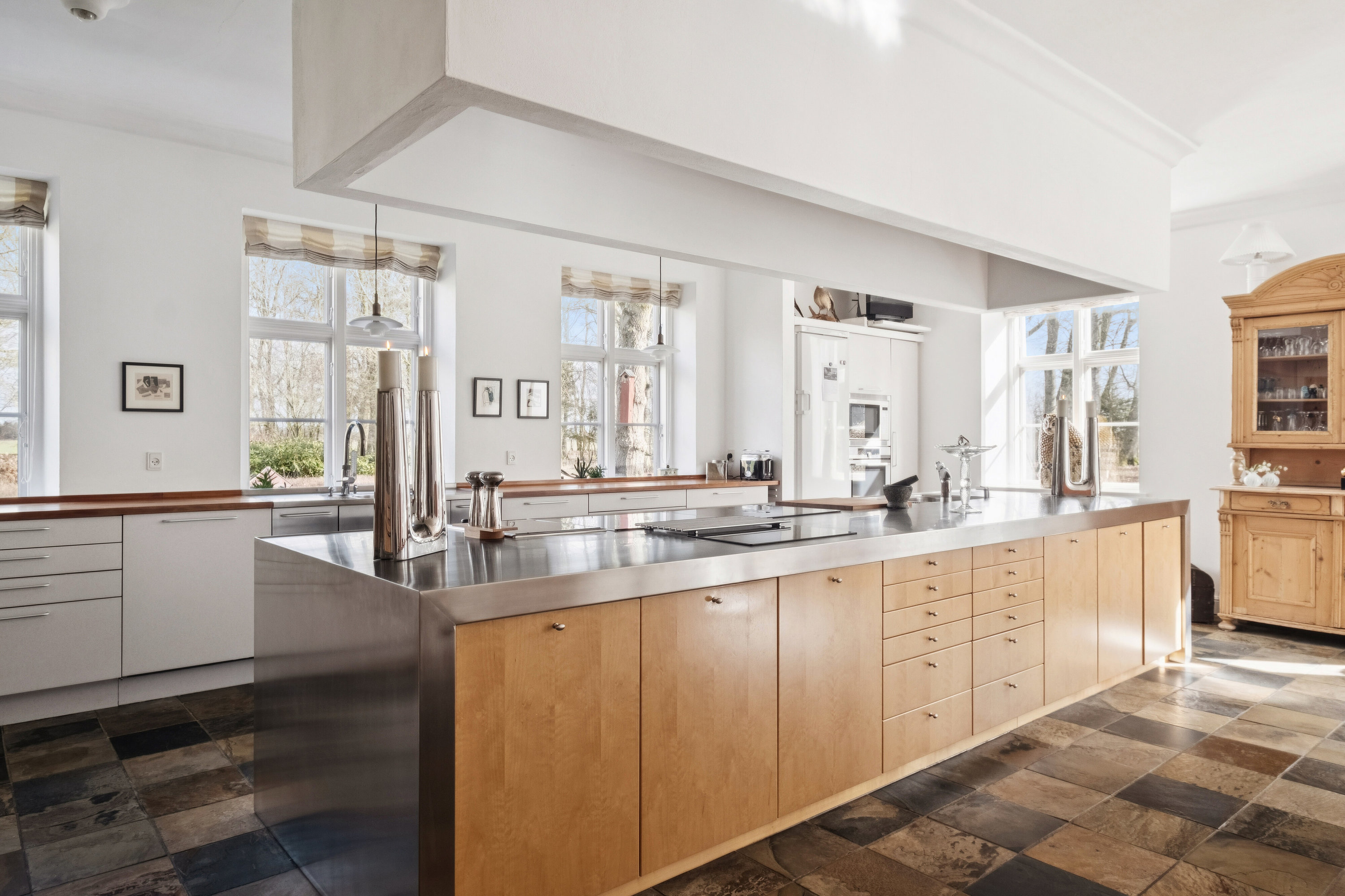 Fremhævet køkken billede i fuldskærmstilstand. Billede af Fuglsigvej 161, 9800 Hjørring