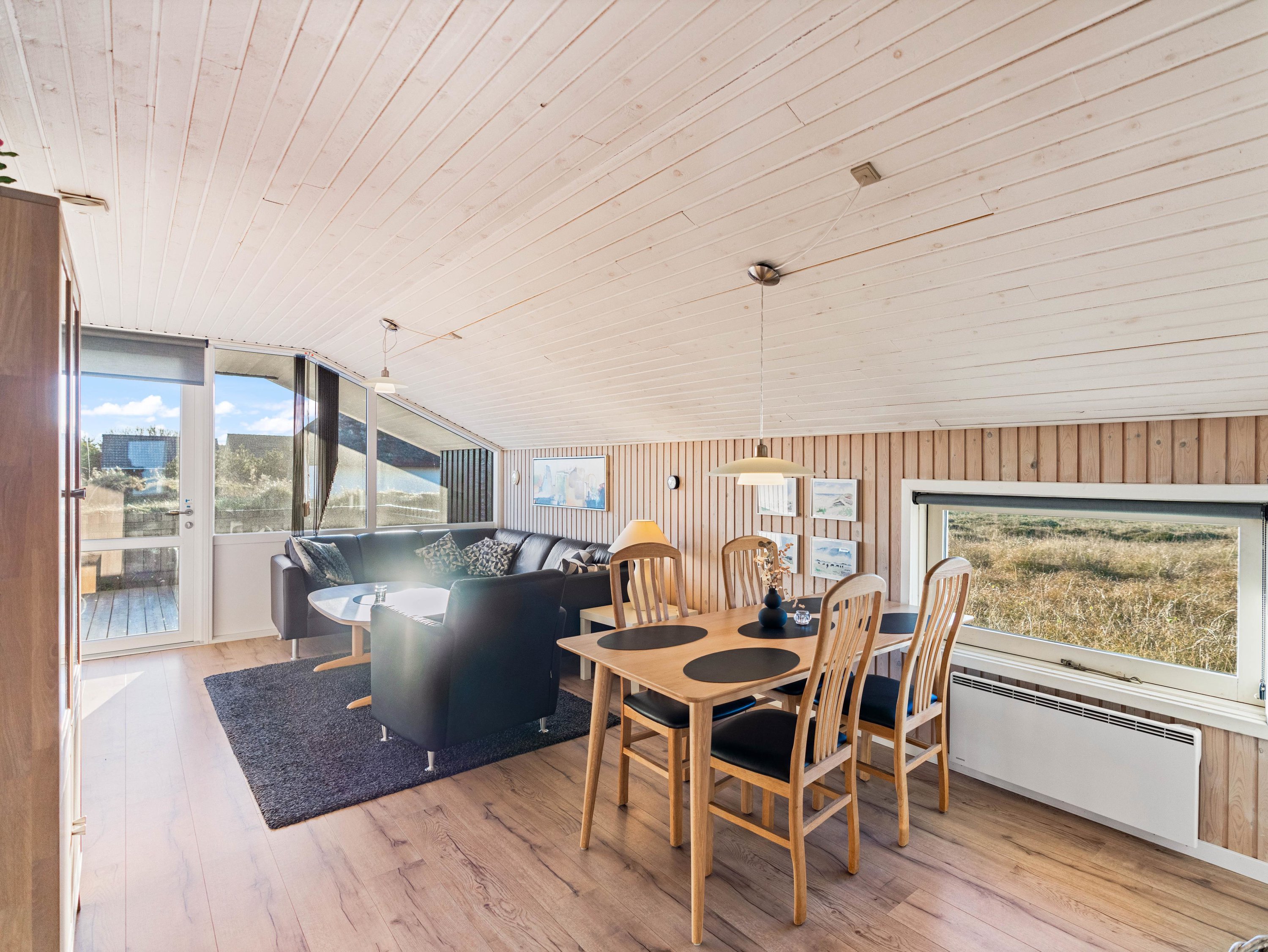 Fremhævet køkken alrum  billede i fuldskærmstilstand. Billede af Bilbergsvej 49, Bjerregaard, 6960 Hvide Sande