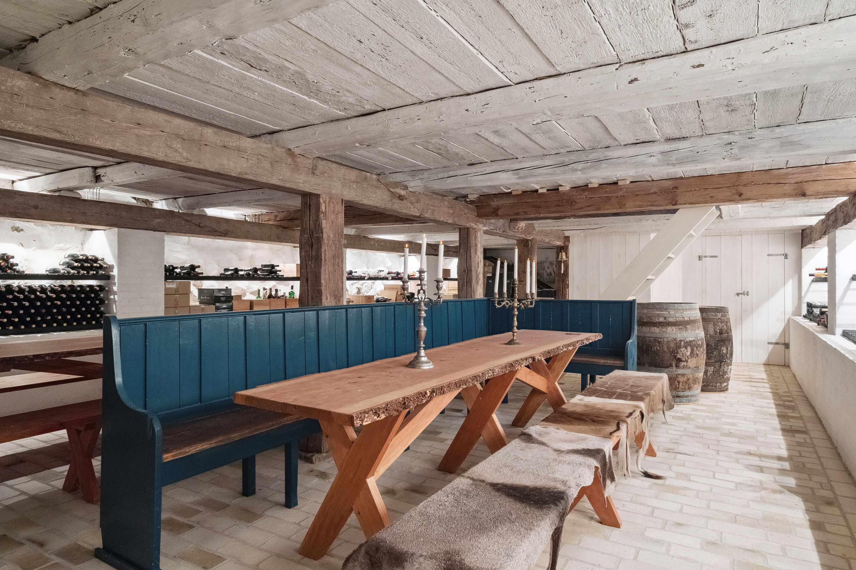 Fremhævet vinkælder billede i fuldskærmstilstand. Billede af Fuglsigvej 161, 9800 Hjørring