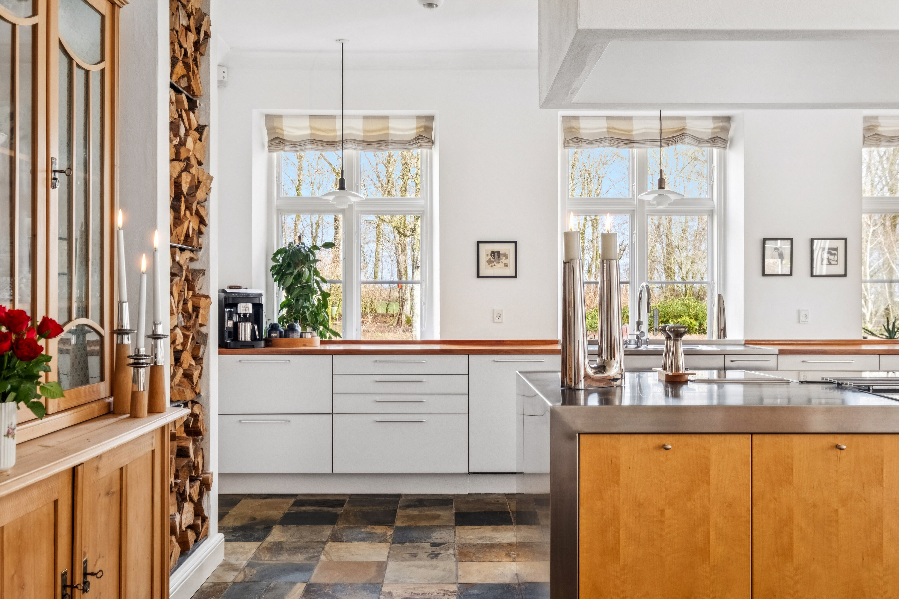 Fremhævet køkken billede i fuldskærmstilstand. Billede af Fuglsigvej 161, 9800 Hjørring