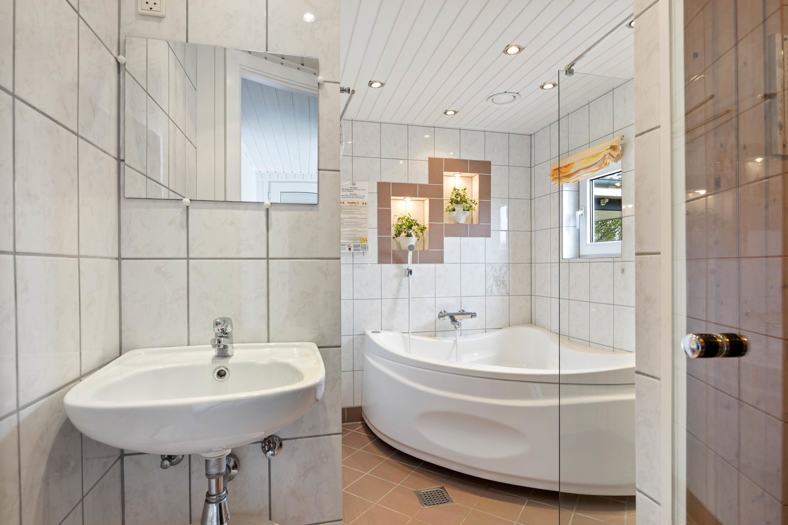 Fremhævet  billede i fuldskærmstilstand. Billede af Julianevej 20, Bjerregaard, 6960 Hvide Sande