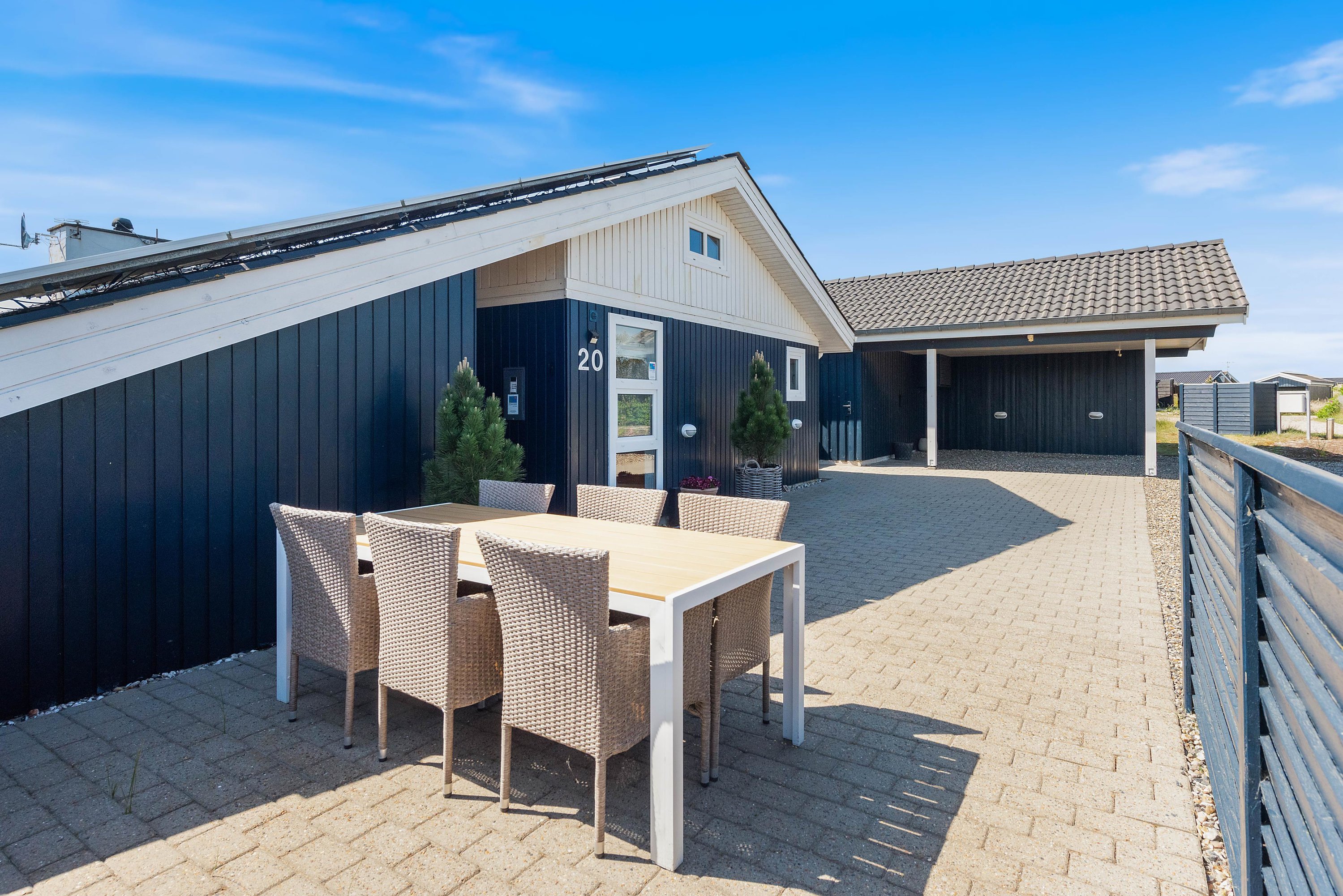 Fremhævet  billede i fuldskærmstilstand. Billede af Julianevej 20, Bjerregaard, 6960 Hvide Sande