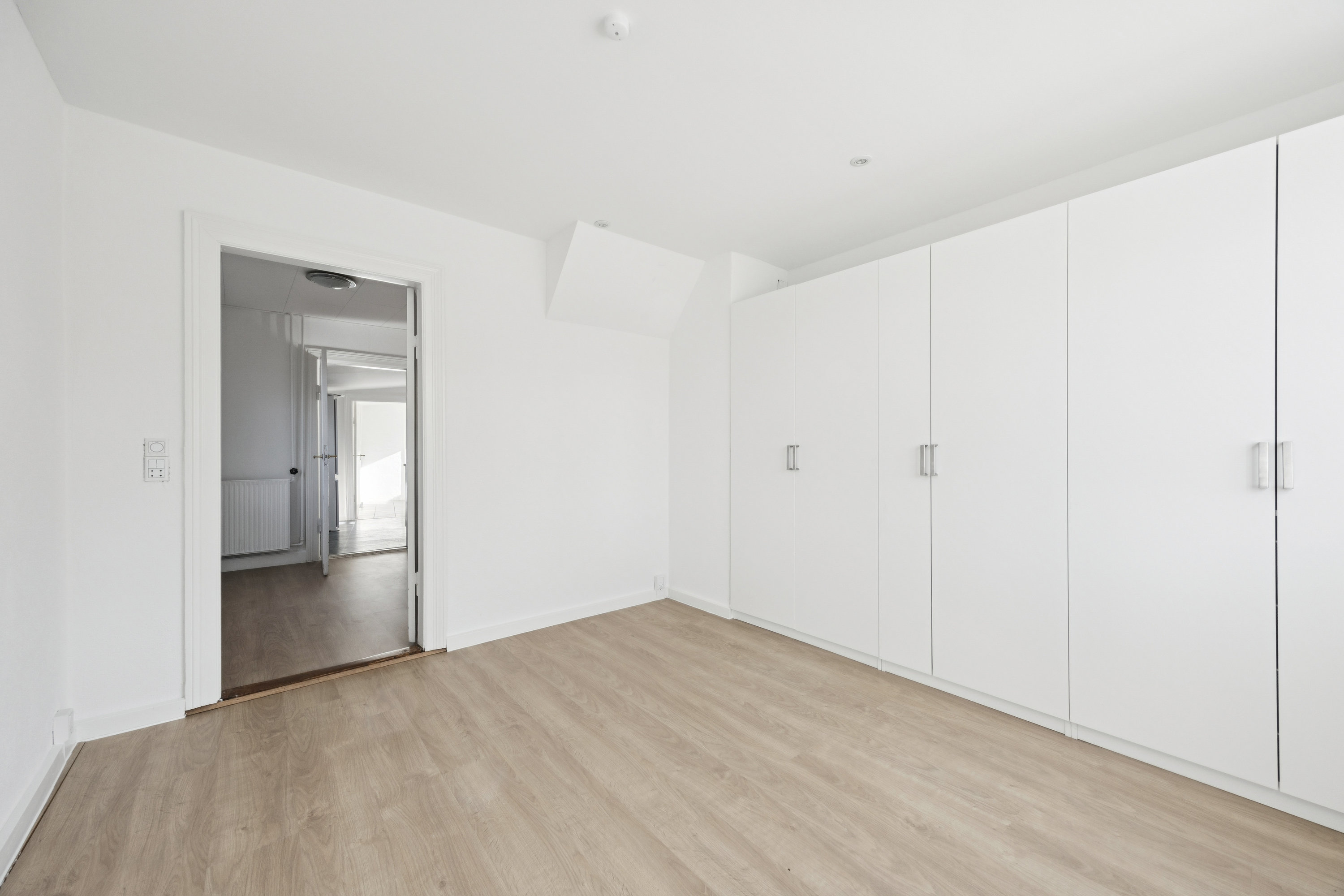 Fremhævet værelse billede i fuldskærmstilstand. Billede af Vordingborgvej 81, 4600 Køge