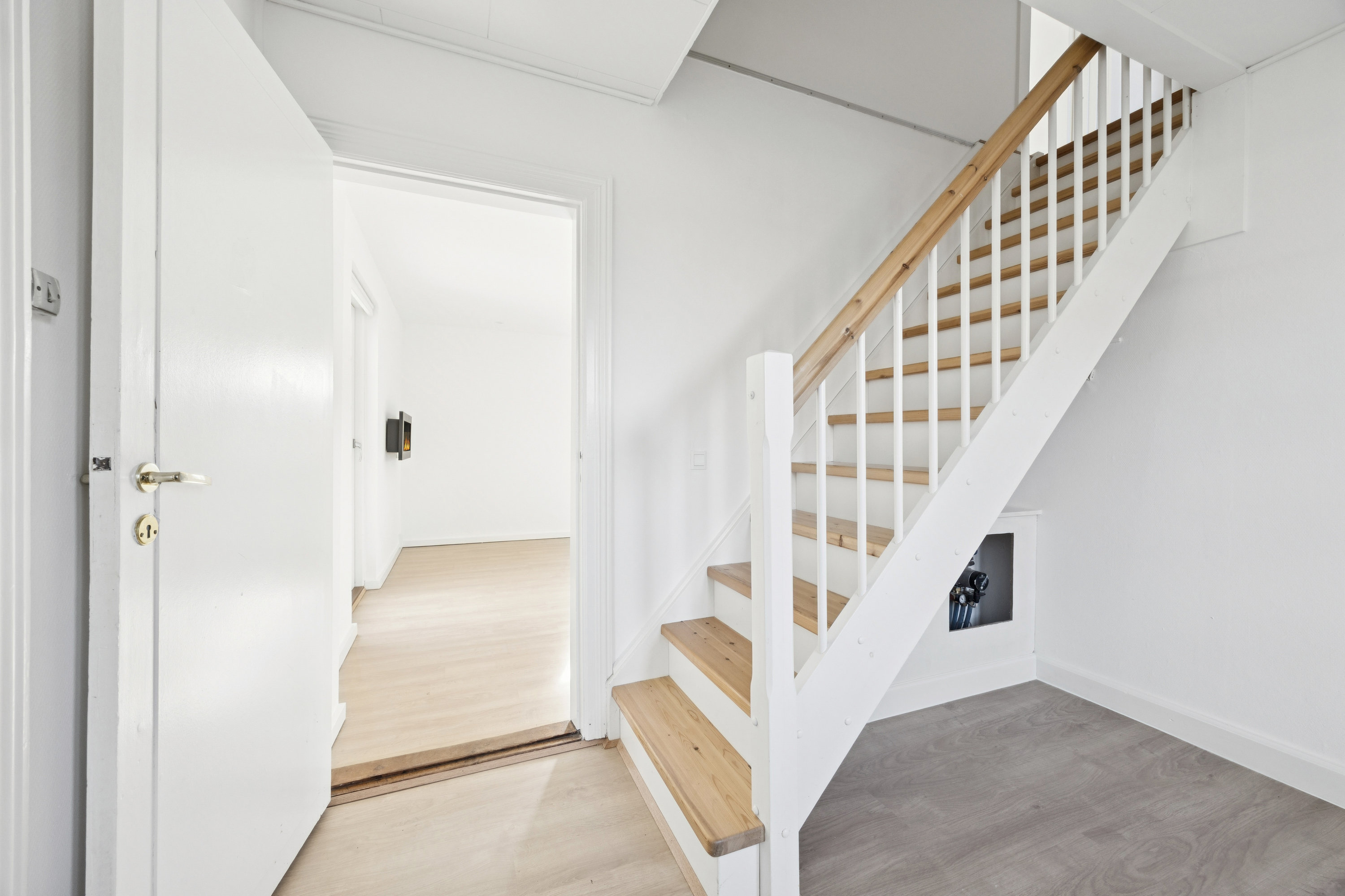 Fremhævet gang billede i fuldskærmstilstand. Billede af Vordingborgvej 81, 4600 Køge