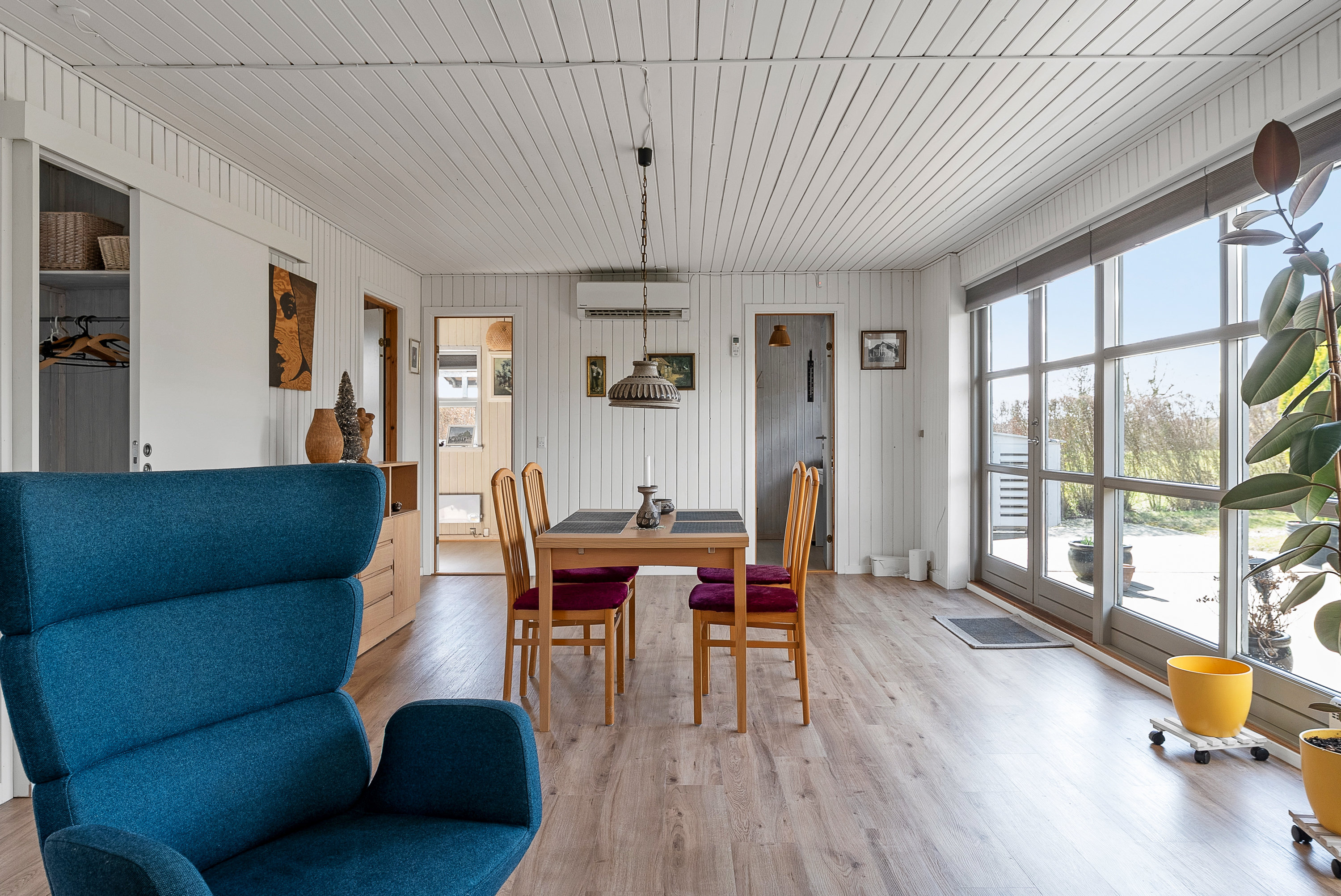 Fremhævet stue billede i fuldskærmstilstand. Billede af Svanevej 5, Dyreborg, 5600 Faaborg