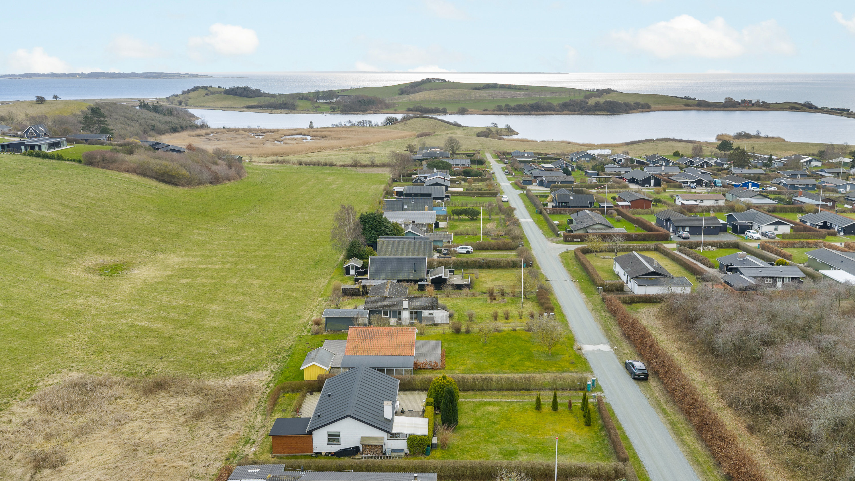 Fremhævet luftfoto billede i fuldskærmstilstand. Billede af Svanevej 5, Dyreborg, 5600 Faaborg