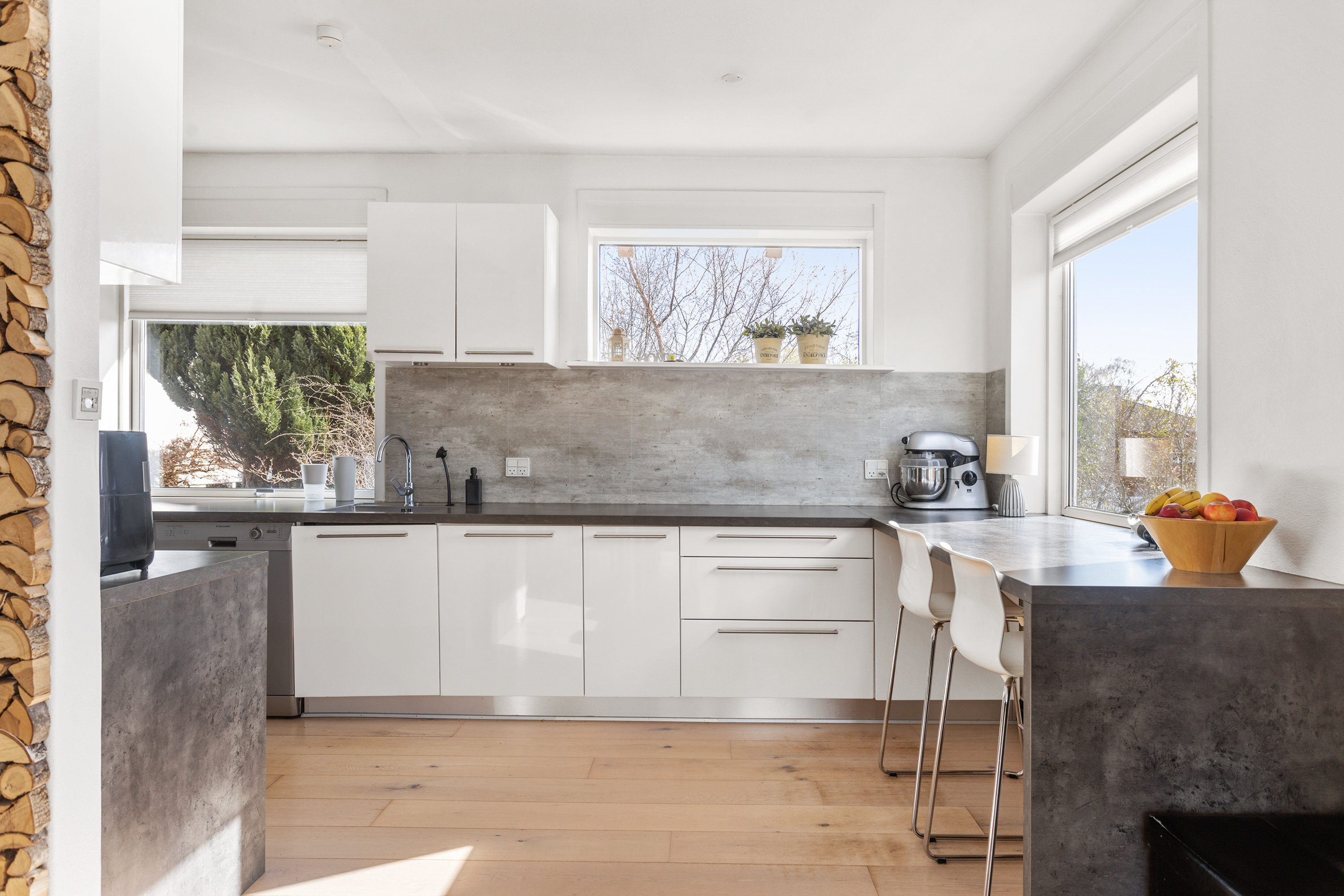 Fremhævet køkken billede i fuldskærmstilstand. Billede af Tværvej 7, 9900 Frederikshavn