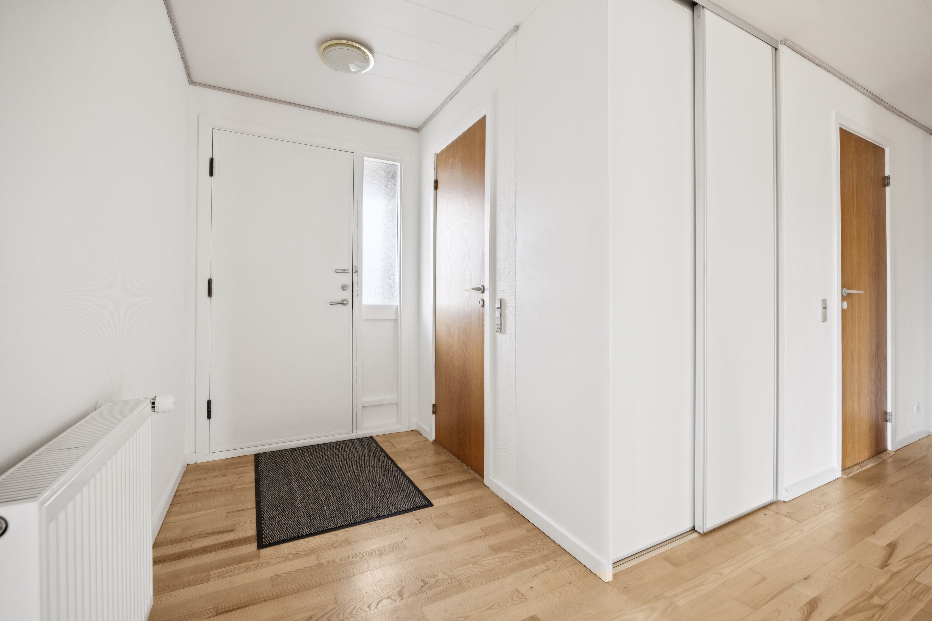 Fremhævet gang billede i fuldskærmstilstand. Billede af Blommevej 29, 9310 Vodskov