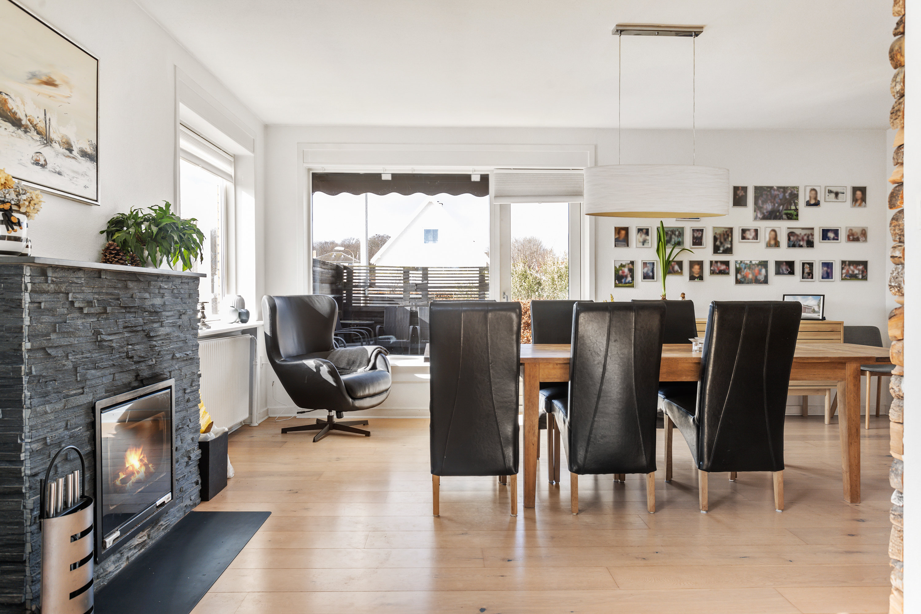 Fremhævet stue billede i fuldskærmstilstand. Billede af Tværvej 7, 9900 Frederikshavn