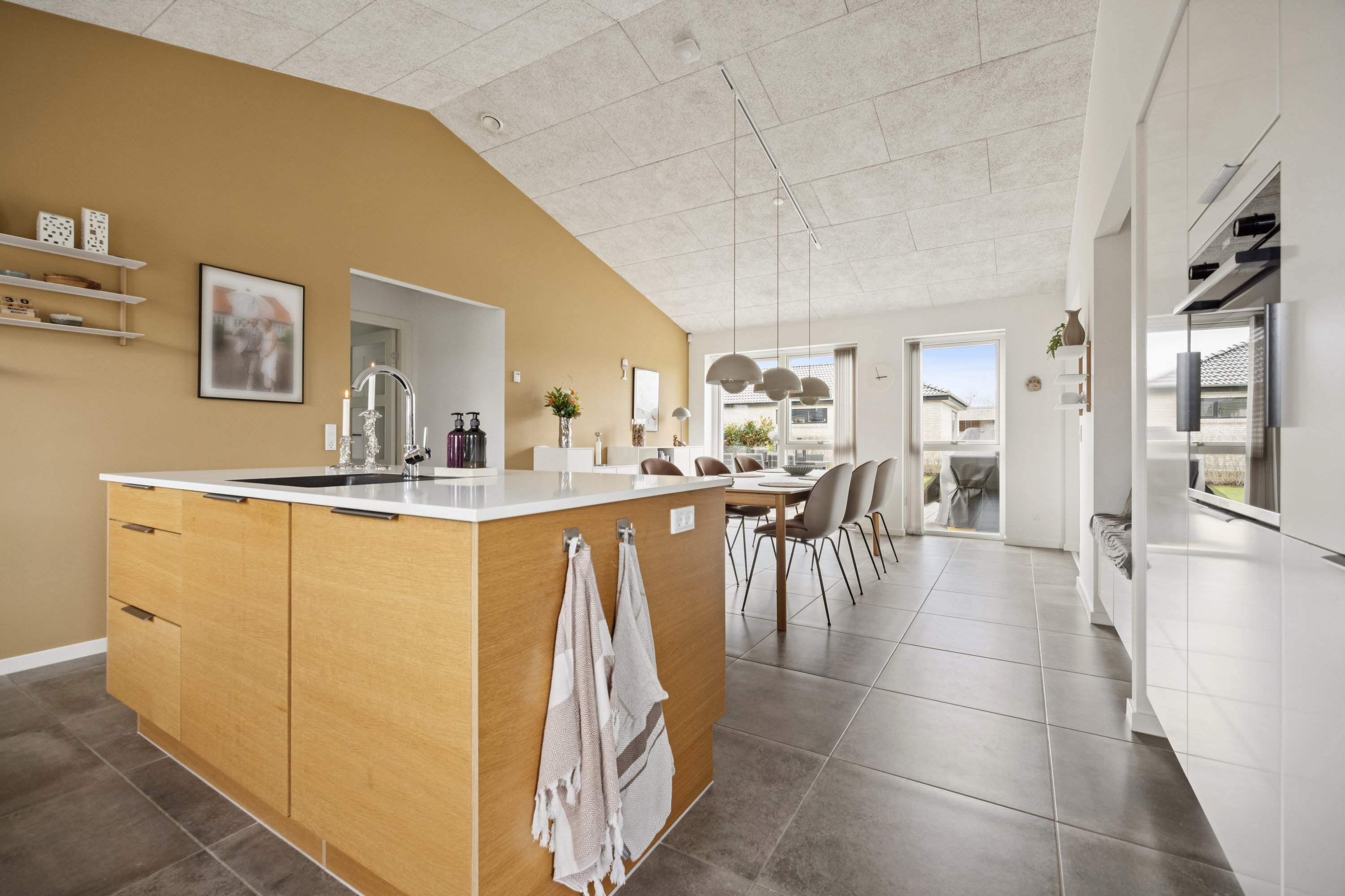 Fremhævet køkken billede i fuldskærmstilstand. Billede af Kornmarken 15, 9240 Nibe