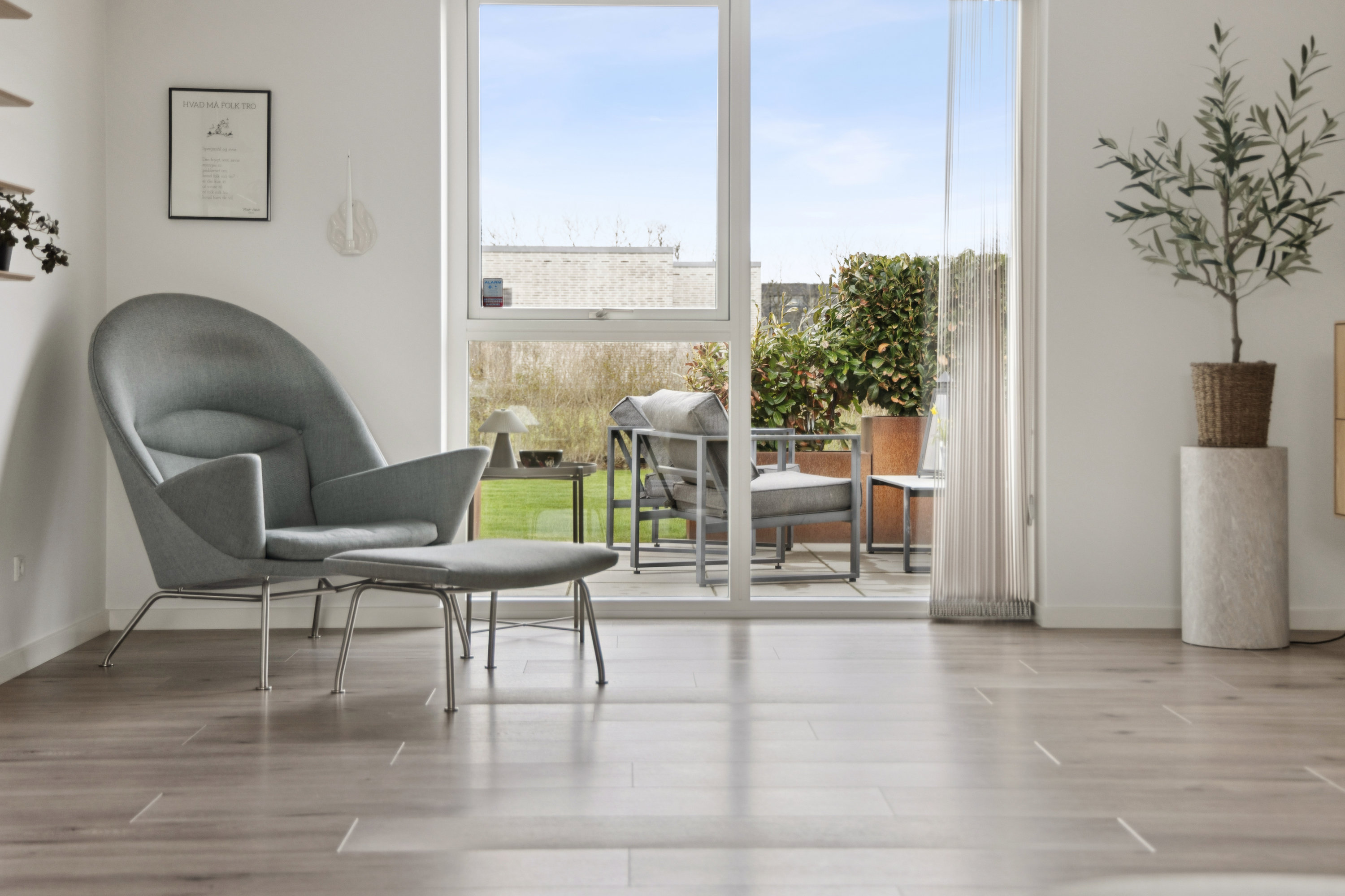 Fremhævet stue billede i fuldskærmstilstand. Billede af Kornmarken 15, 9240 Nibe