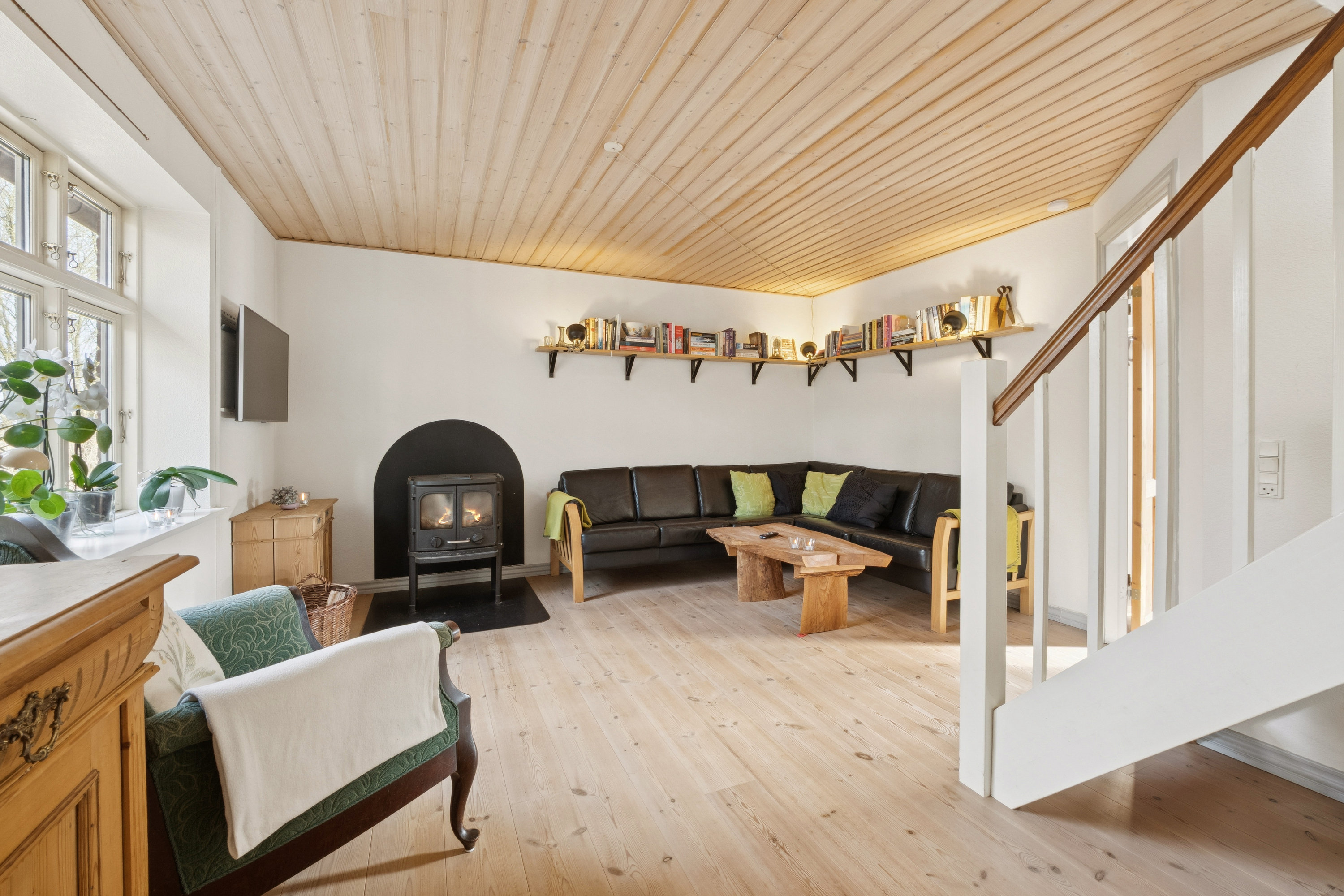 Fremhævet stue billede i fuldskærmstilstand. Billede af Rolighedsvej 5, Vroue, 7800 Skive