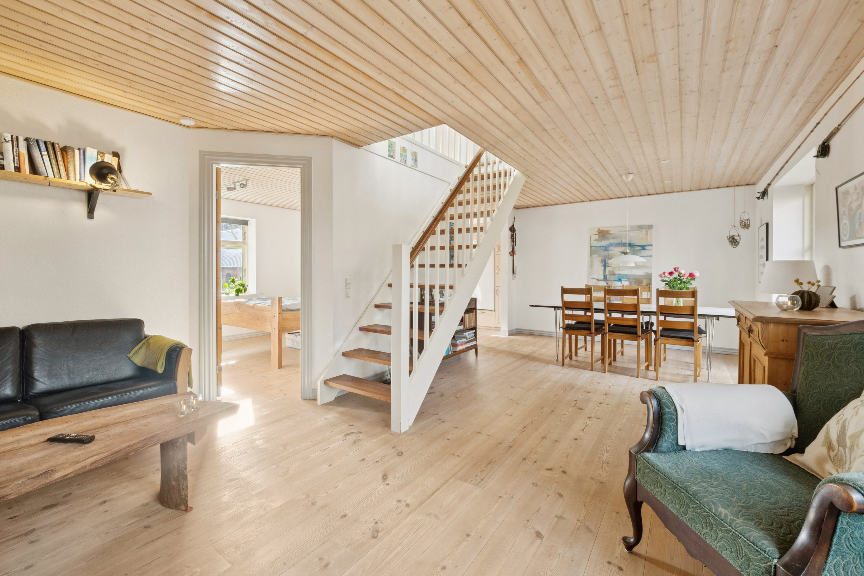 Fremhævet stue billede i fuldskærmstilstand. Billede af Rolighedsvej 5, Vroue, 7800 Skive