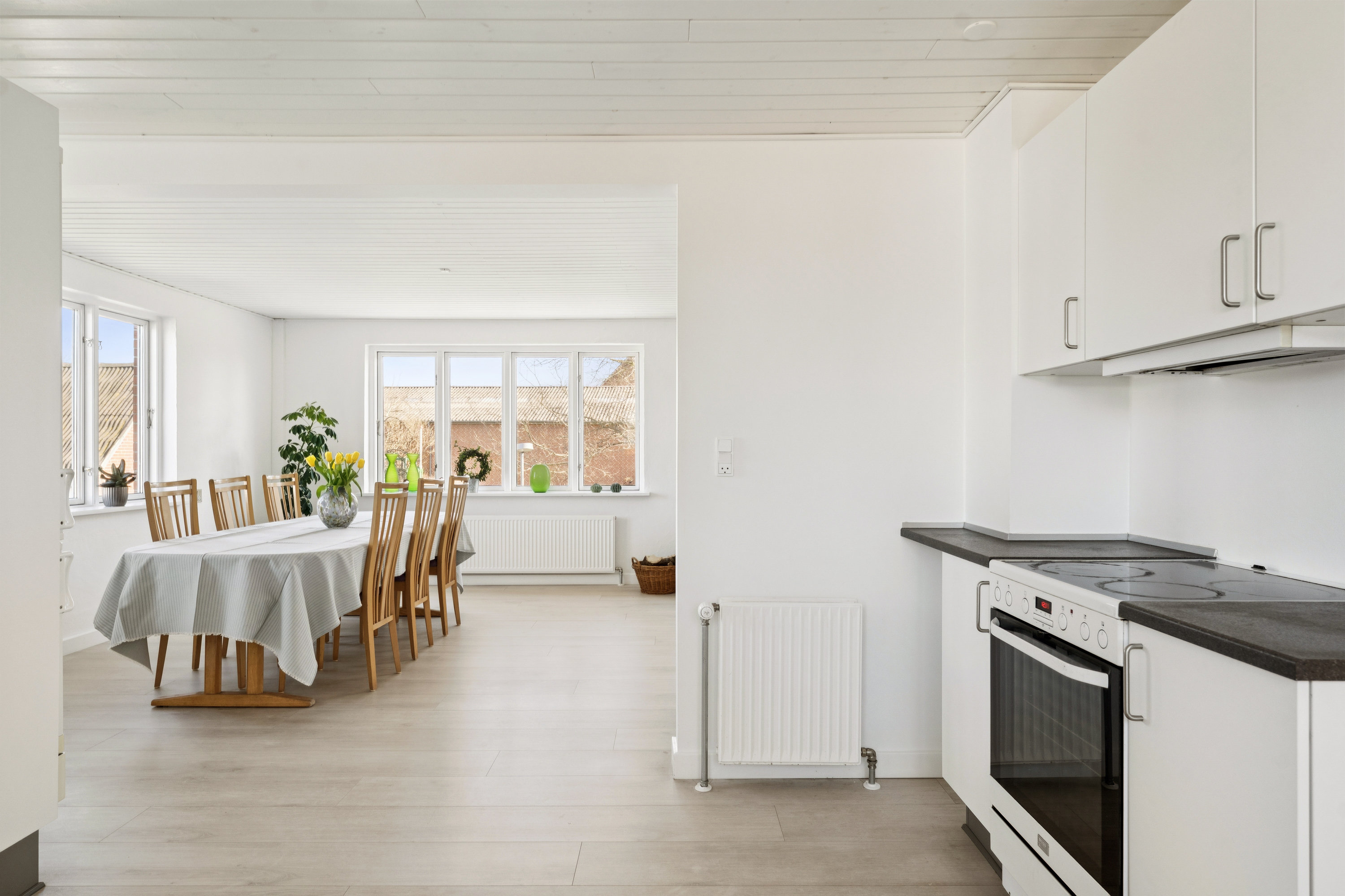 Fremhævet køkken billede i fuldskærmstilstand. Billede af Gartnerbakken 6, Hammershøj, 8830 Tjele