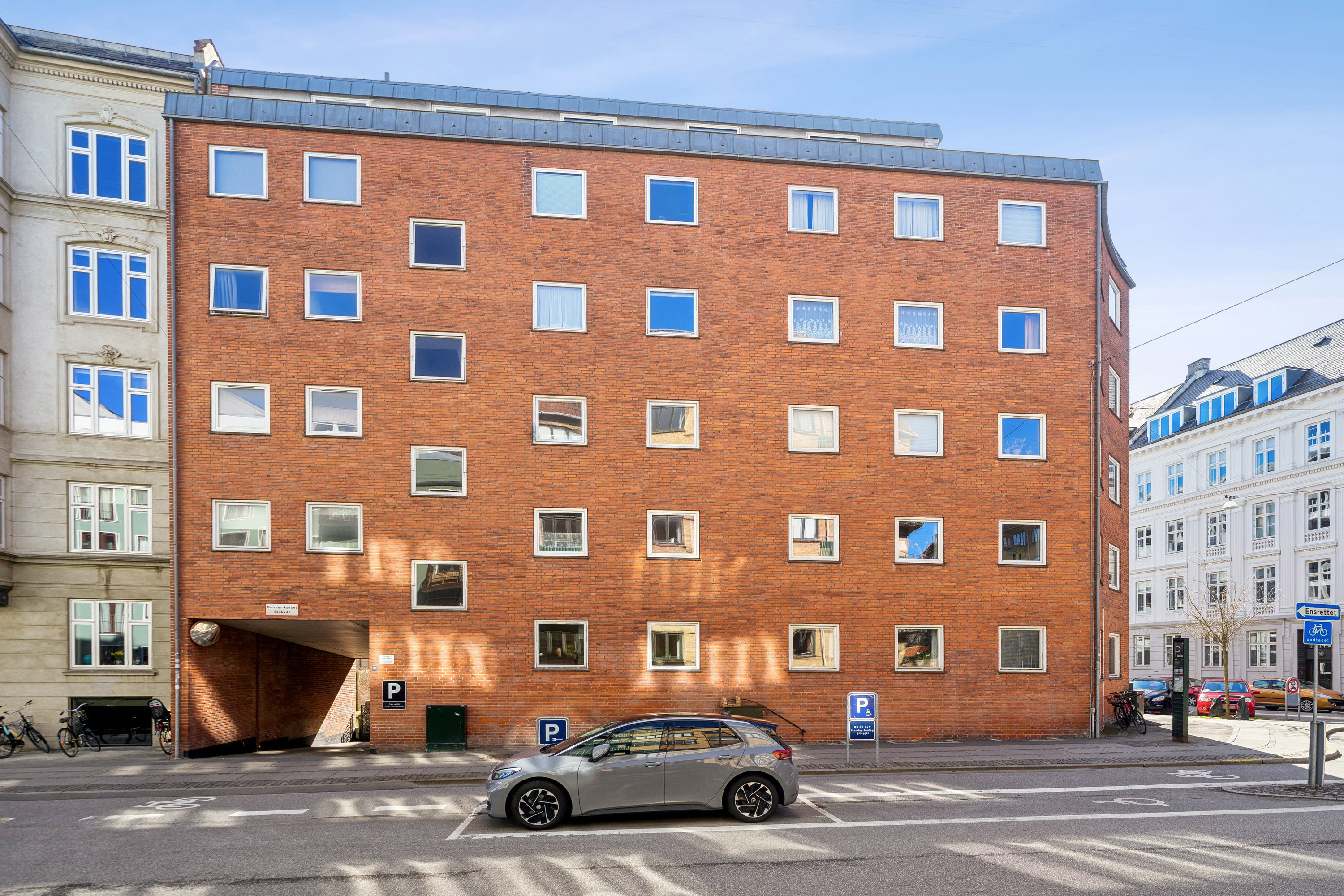 Fremhævet andet billede i fuldskærmstilstand. Billede af Grundtvigsvej 3C, 2. th., 1864 Frederiksberg C