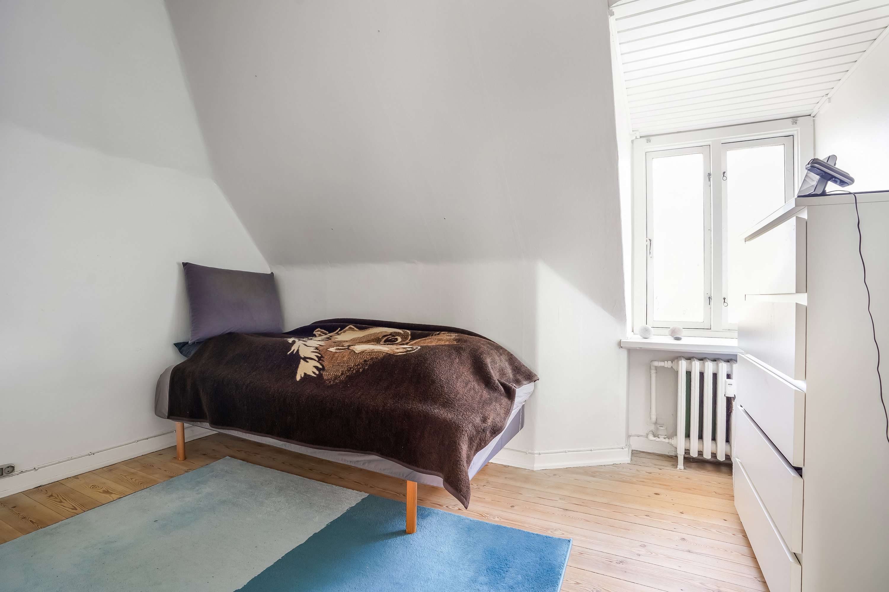 Fremhævet værelse billede i fuldskærmstilstand. Billede af Engvej 45, 2., 5230 Odense M