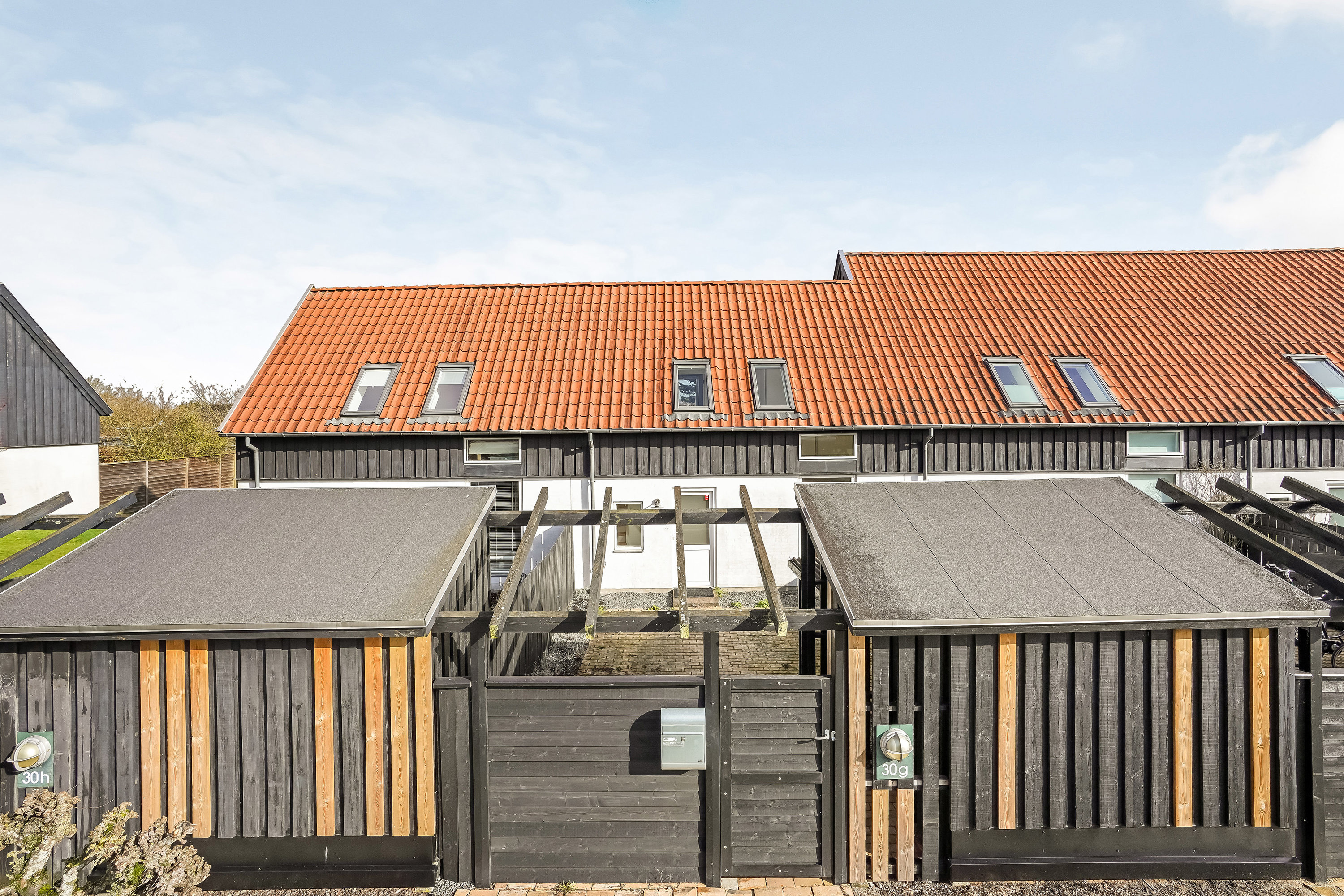 Fremhævet ejendommen billede i fuldskærmstilstand. Billede af Neder-Holluf-Vej 30G, Neder Holluf, 5220 Odense SØ