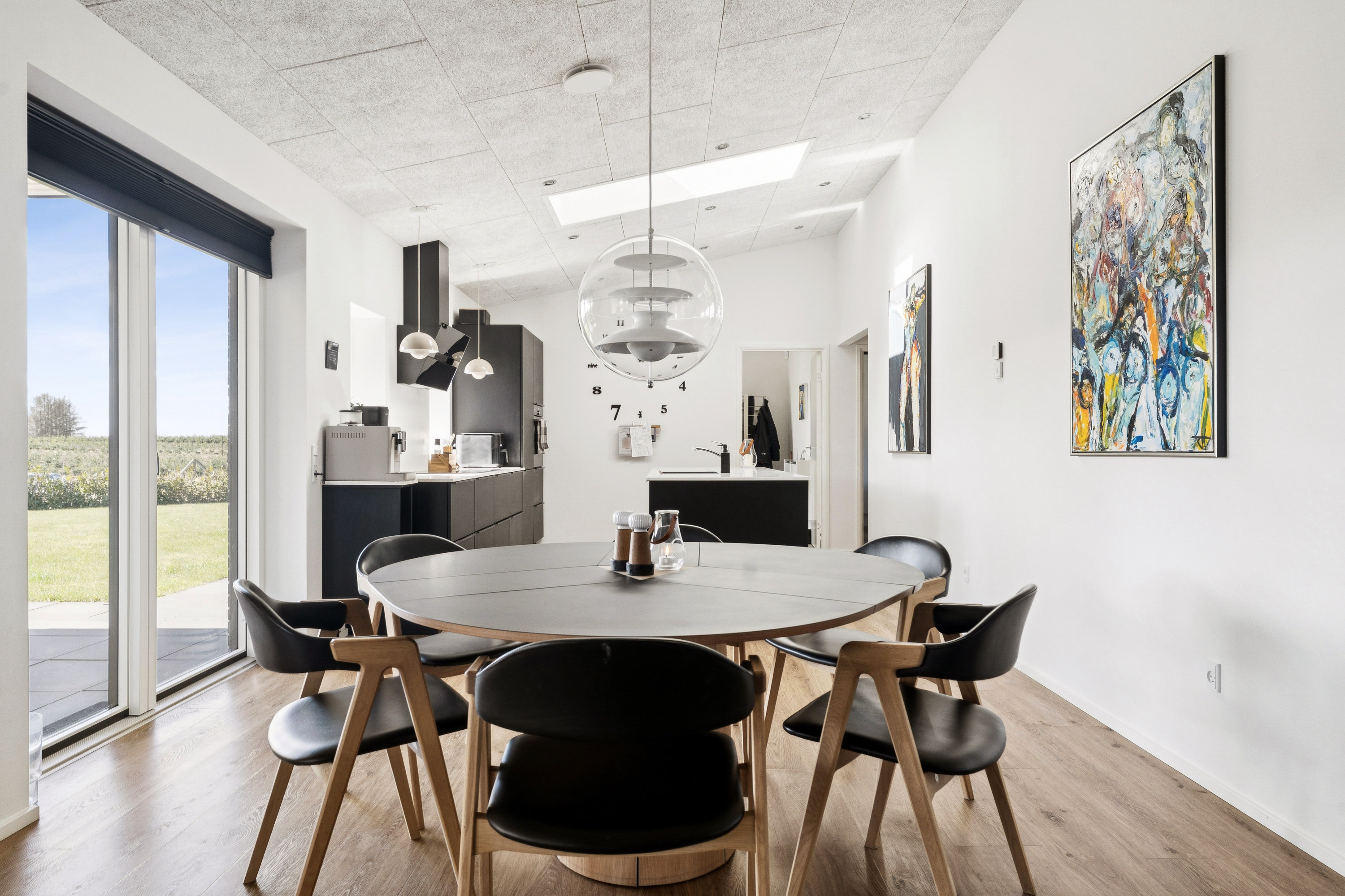 Fremhævet alrum billede i fuldskærmstilstand. Billede af Skovbærvej 26, 8840 Rødkærsbro