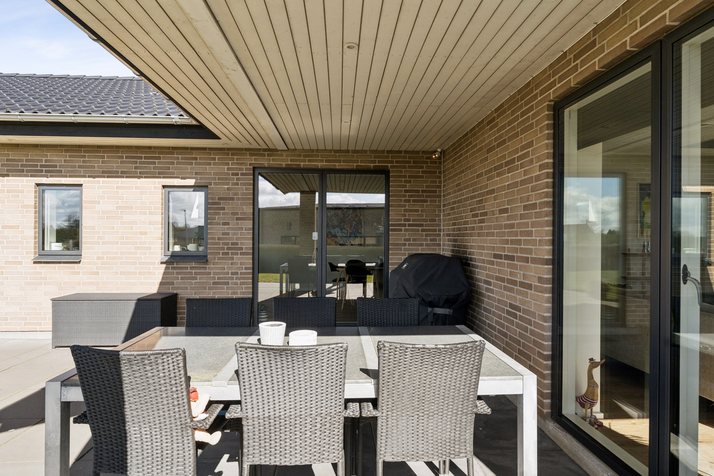 Fremhævet terrasse billede i fuldskærmstilstand. Billede af Skovbærvej 26, 8840 Rødkærsbro