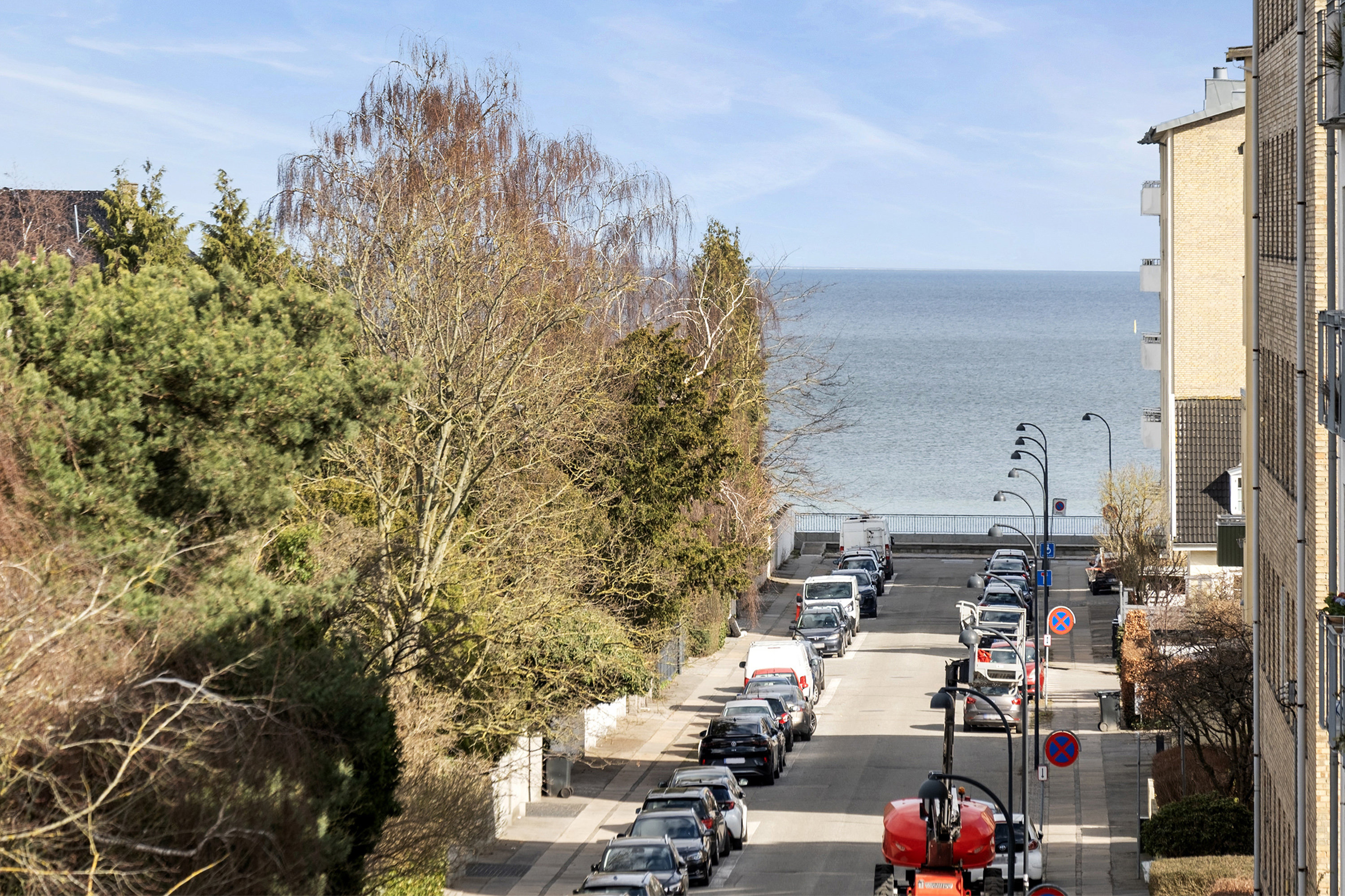 Fremhævet område billede i fuldskærmstilstand. Billede af Lille Strandvej 2C, 3. tv., 2900 Hellerup